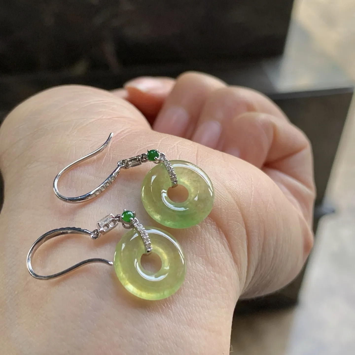 冰黄耳钩^_^冰透 水润 尺寸12.6-2.6mm