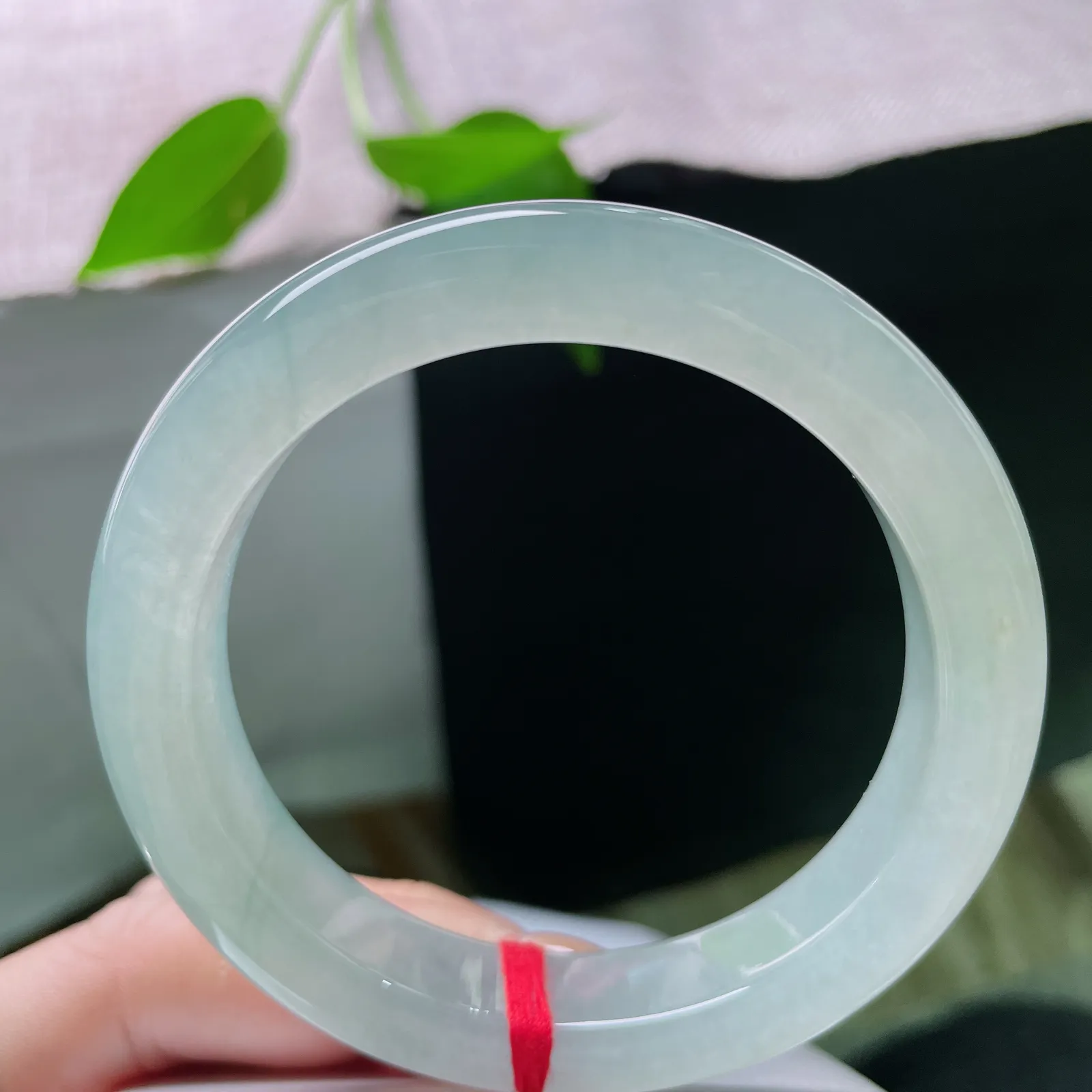 56.9/12.2/9.3冰晴底正圈，冰润，胶感，一婉清澈，婉间的温柔