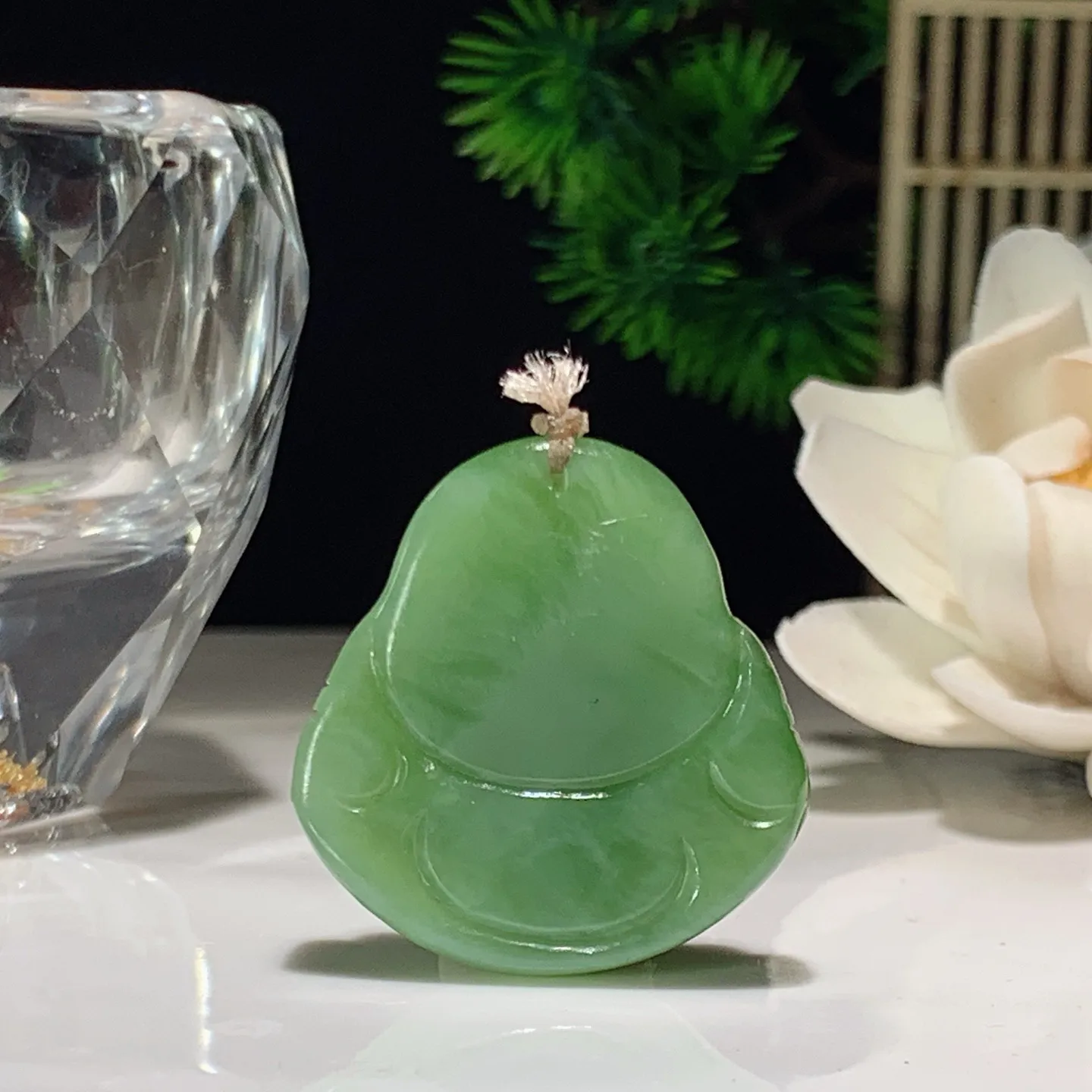 和田玉粉青俄罗斯碧玉佛引福来挂件 尺寸31/29/11重14.5克 玉质细腻油润 底色纯净 脂粉好，品质好。lt260228