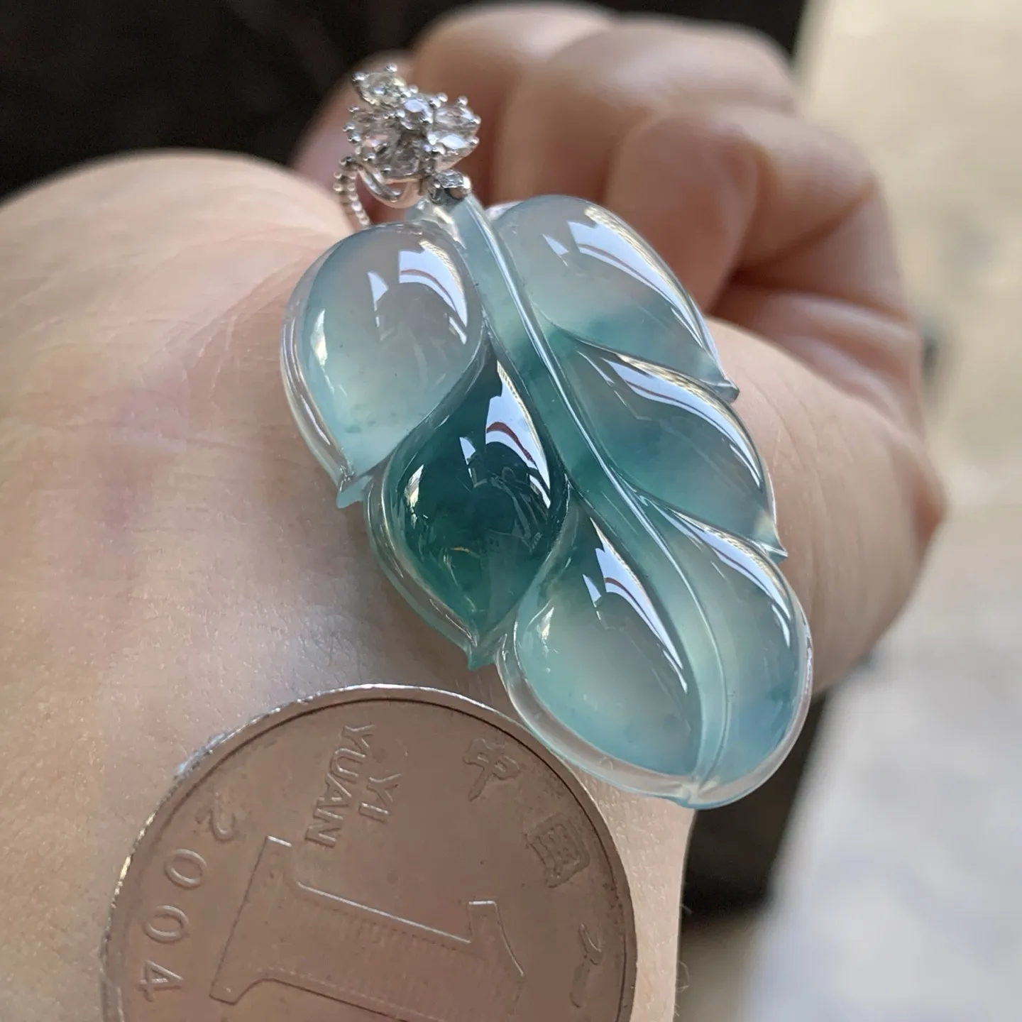 金扣蓝花叶子^_^鲜艳 起光 尺寸38-24.5-6mm