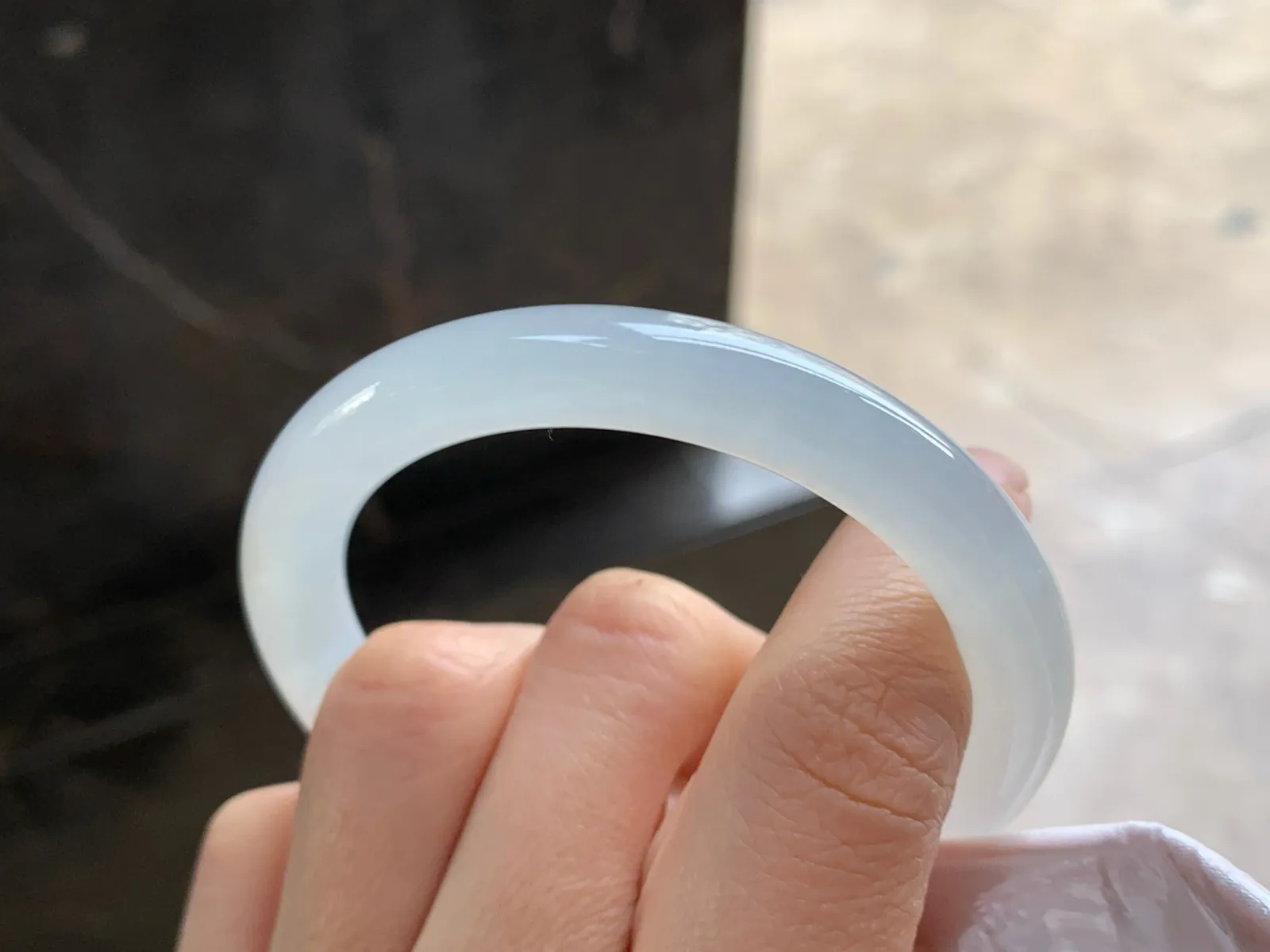 51-8.5

冰圆条手镯^_^清新冰透