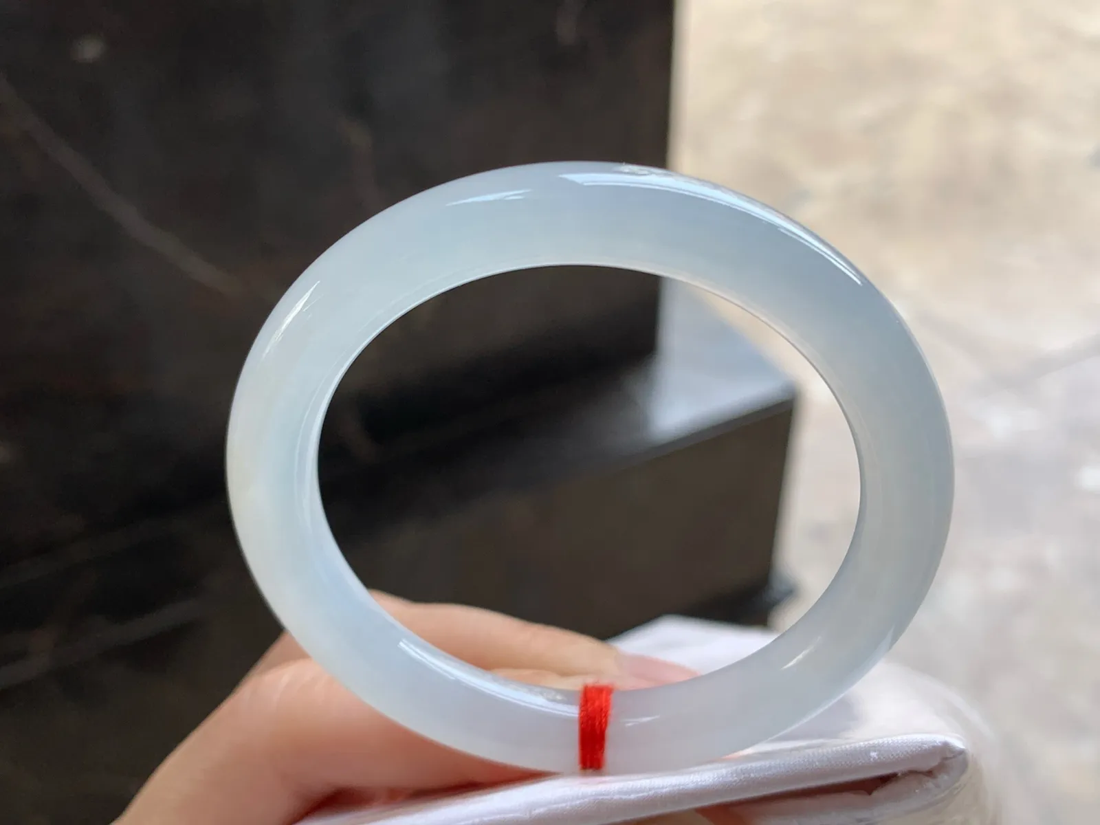 51-8.5

冰圆条手镯^_^清新冰透