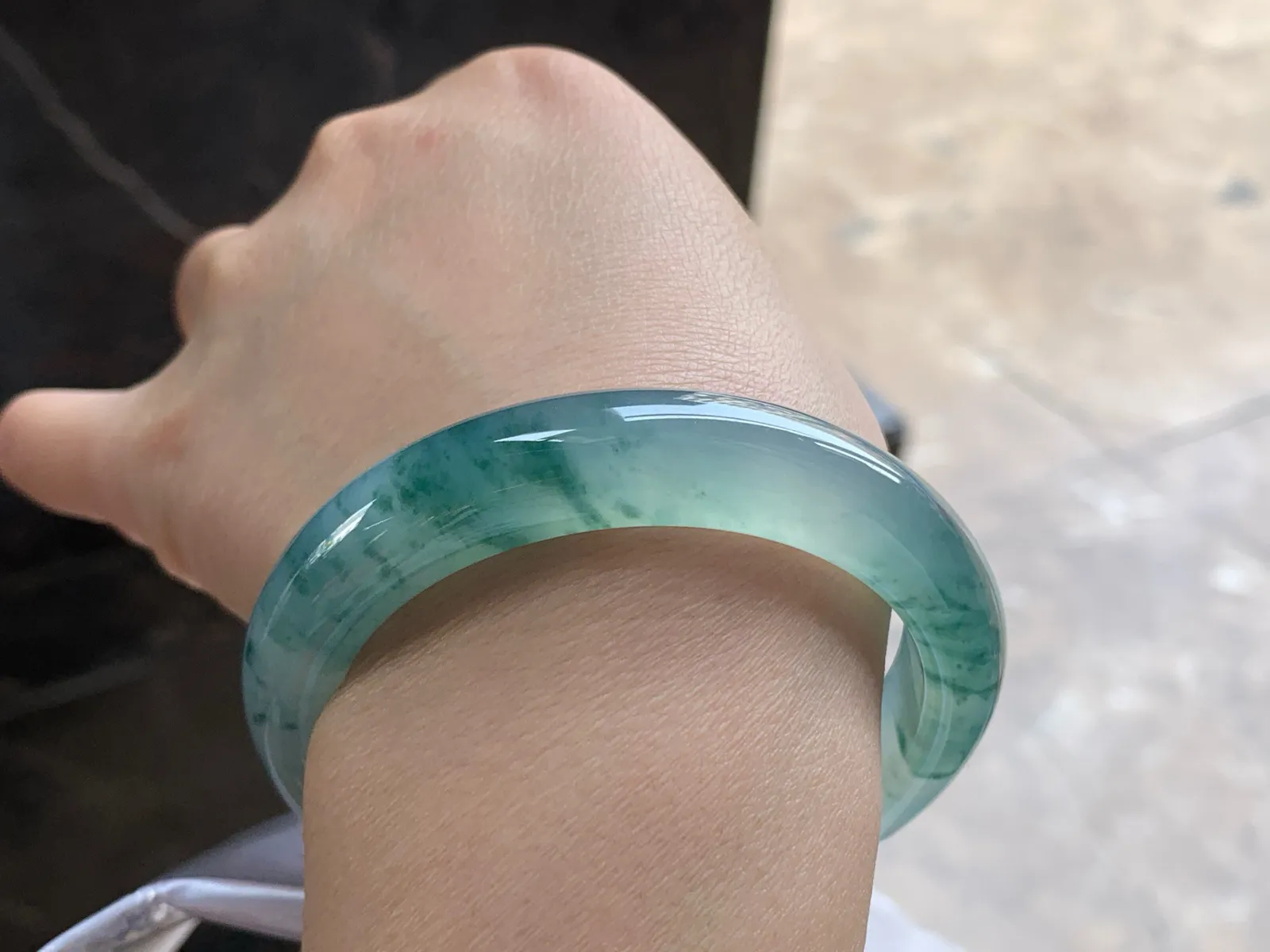 54-12.5-8.7

冰蓝花手镯^_^飘花灵韵