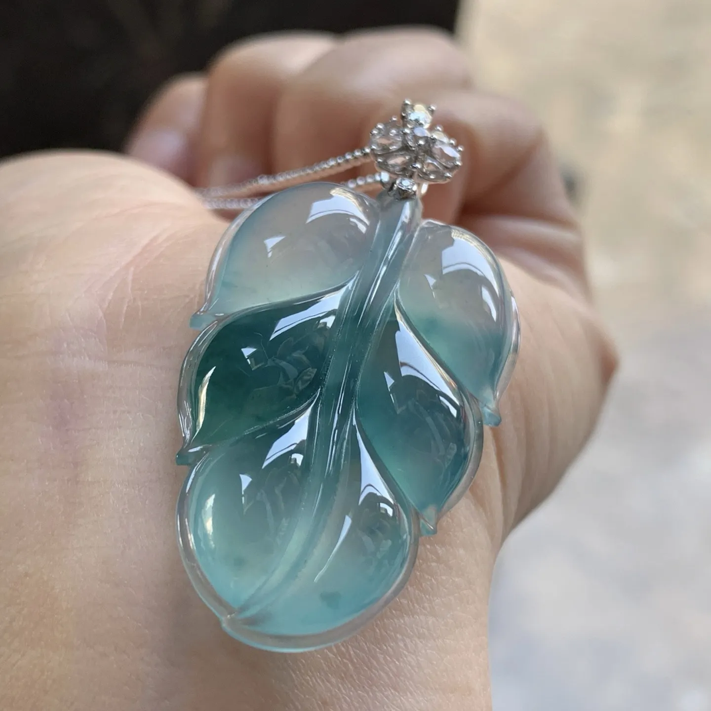 金扣蓝花叶子^_^鲜艳 起光 尺寸38-24.5-6mm