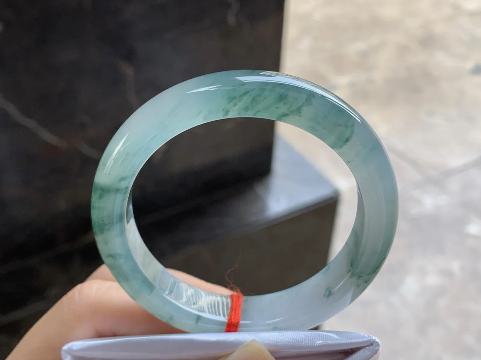 54-12.5-8.7

冰蓝花手镯^_^飘花灵韵