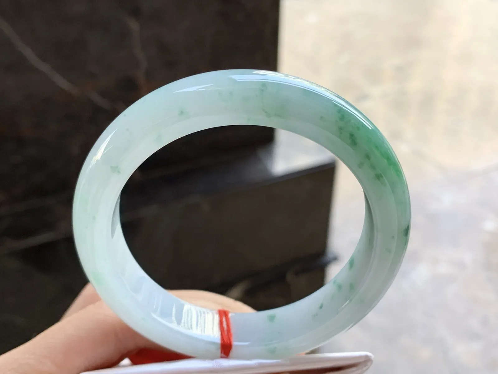 58.5-12.8-9.4

飘绿手镯^_^清新