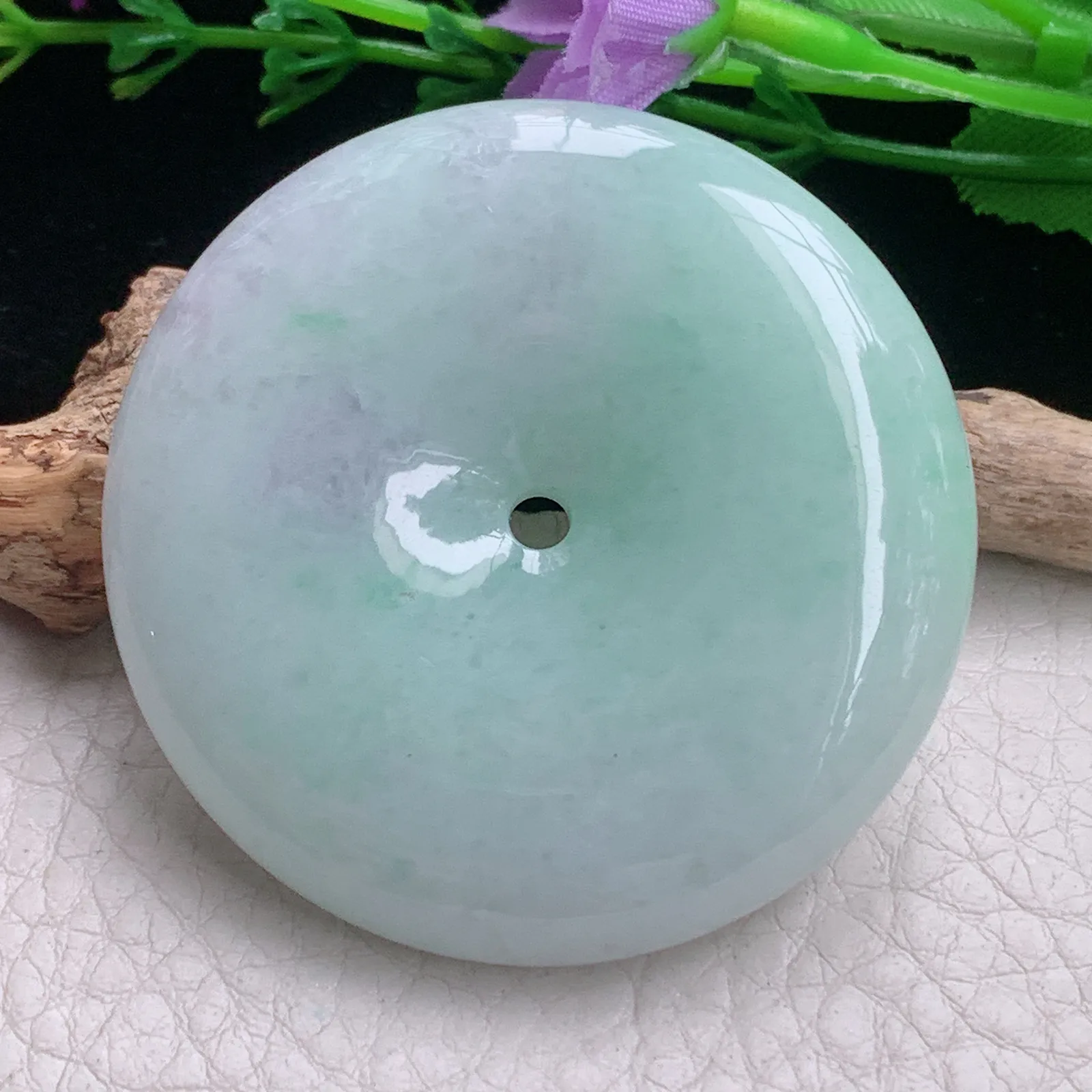 zen自然光51*10.5天然缅甸翡翠A货清新春带彩大平安扣玉吊坠