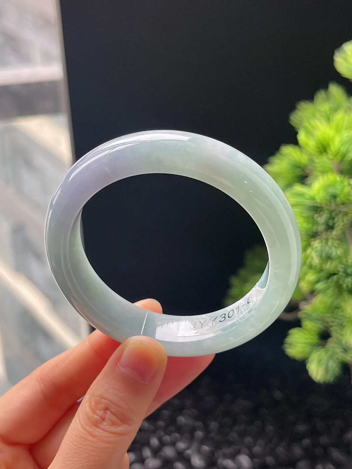 正圈53.3圈口，翡翠糯化种春带彩手镯