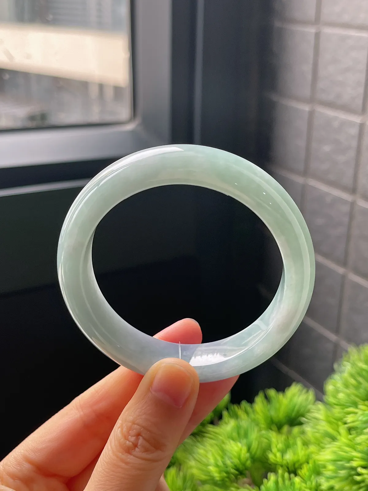 正圈53.3圈口，翡翠糯化种春带彩手镯