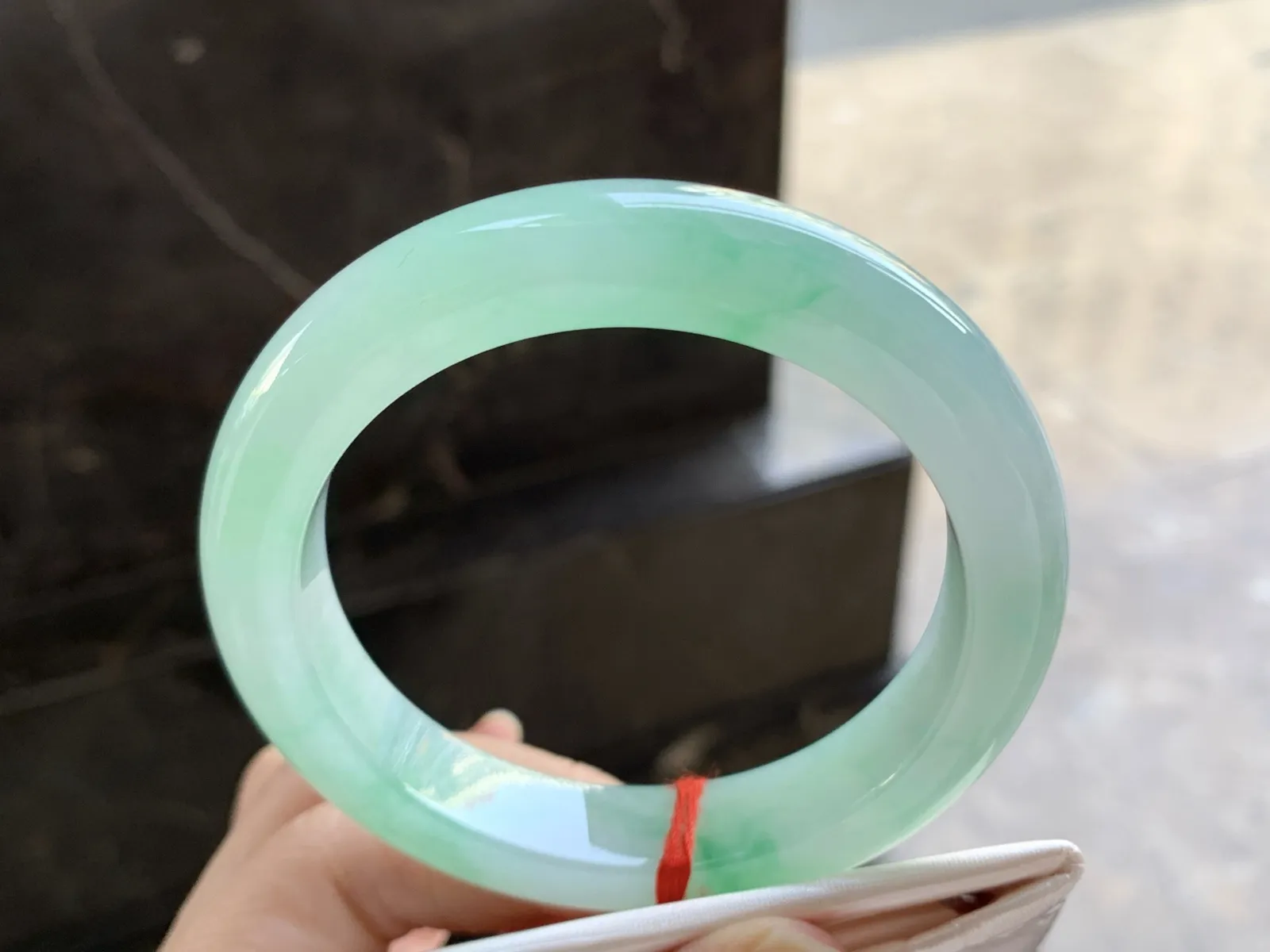 56.5-12-9.5

晴绿手镯^_^颜色好看