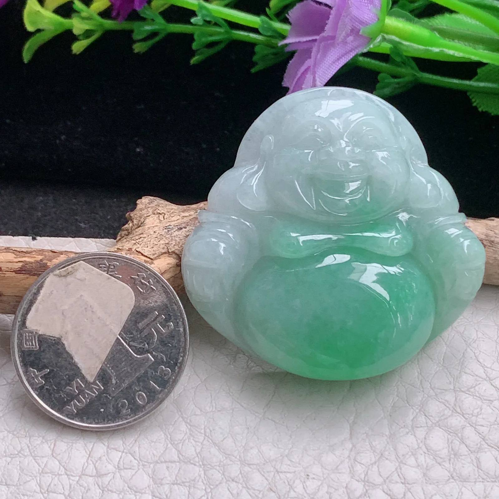 zen自然光42*44.5*10.5天然缅甸翡翠A货半山水饱满佛公 开心佛玉吊坠