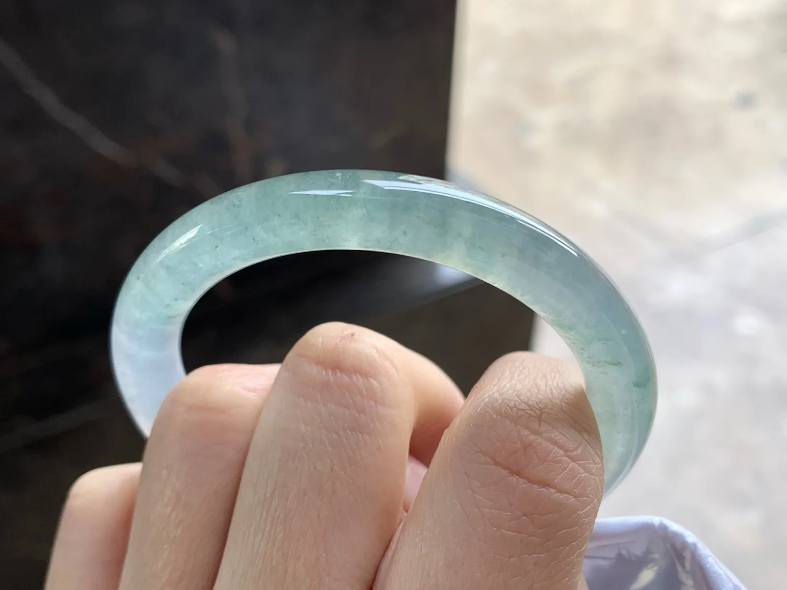 50.5-8.3

冰蓝圆条手镯^_^冰透 清新