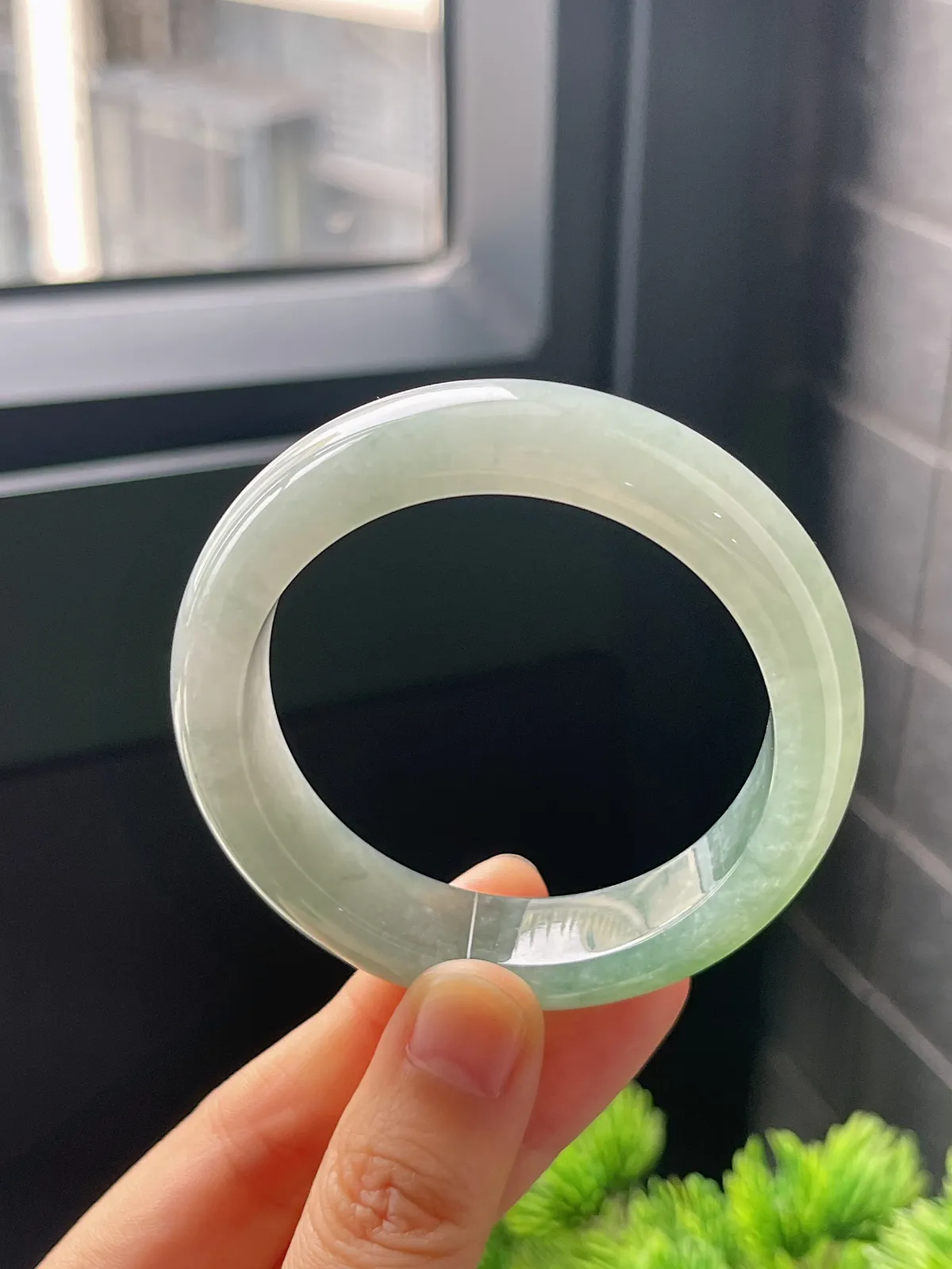 小圈口 正圈49.8圈口，翡翠冰糯种飘绿手镯