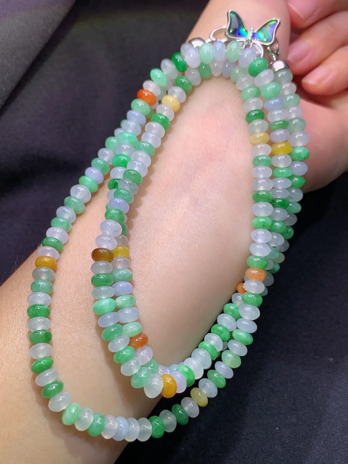 多彩算盘珠项链，冰润鲜艳，玉质细腻，种水足，Zha取一裸石6*3.5