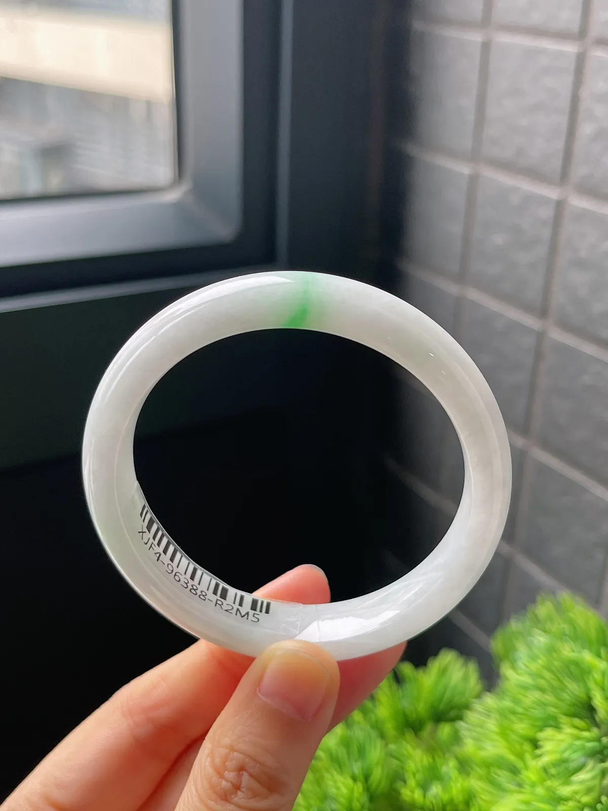 正圈54.4圈口，翡翠糯化种飘花手镯