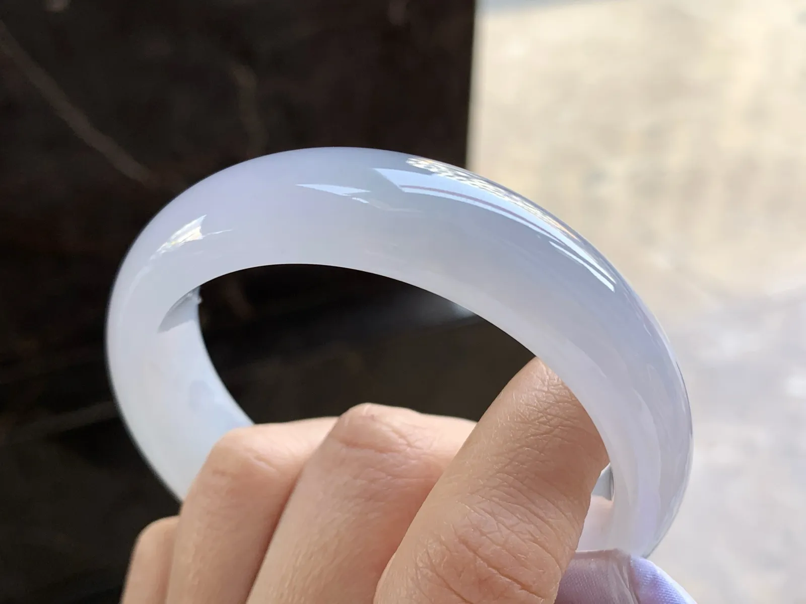 58-16.7-9

冰种宽版手镯^_^清新淡雅 水润