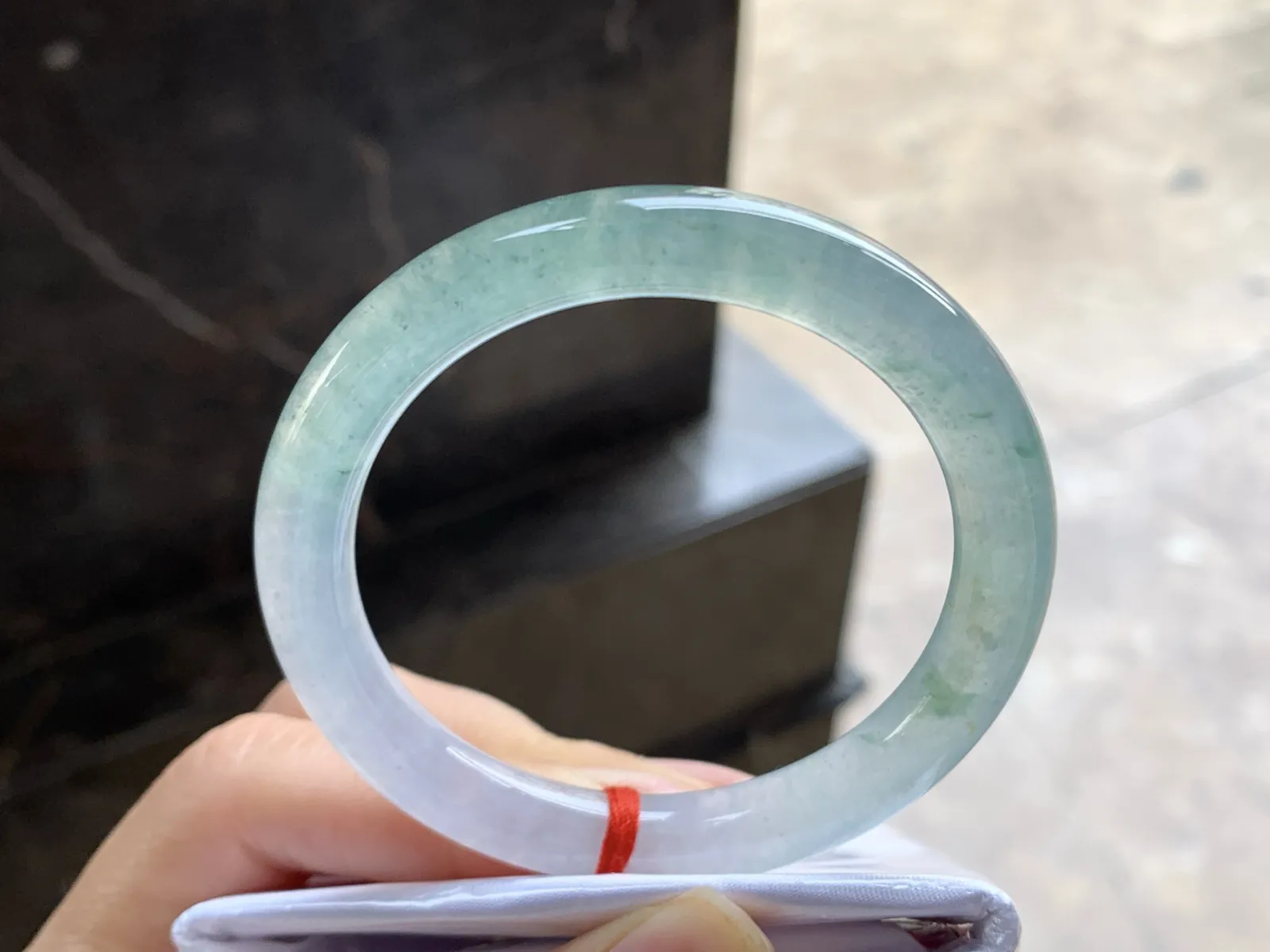 50.5-8.3

冰蓝圆条手镯^_^冰透 清新