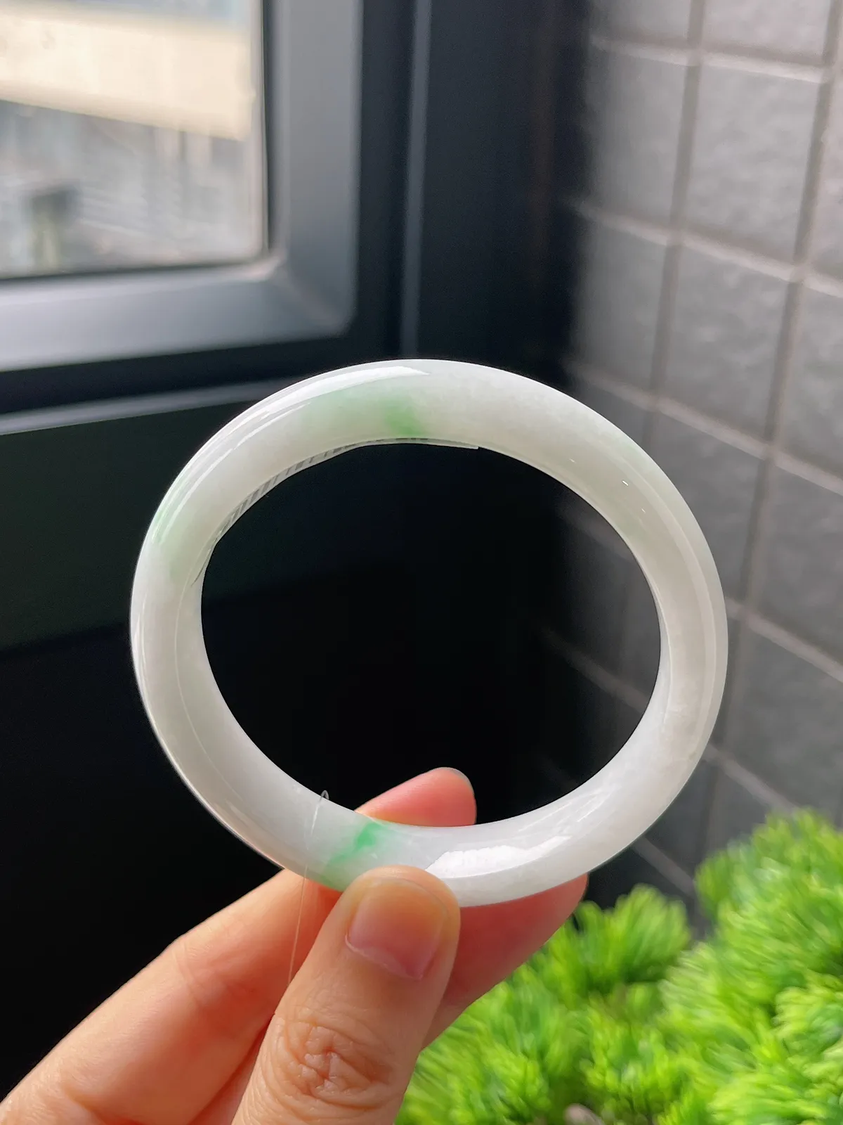 正圈54.4圈口，翡翠糯化种飘花手镯