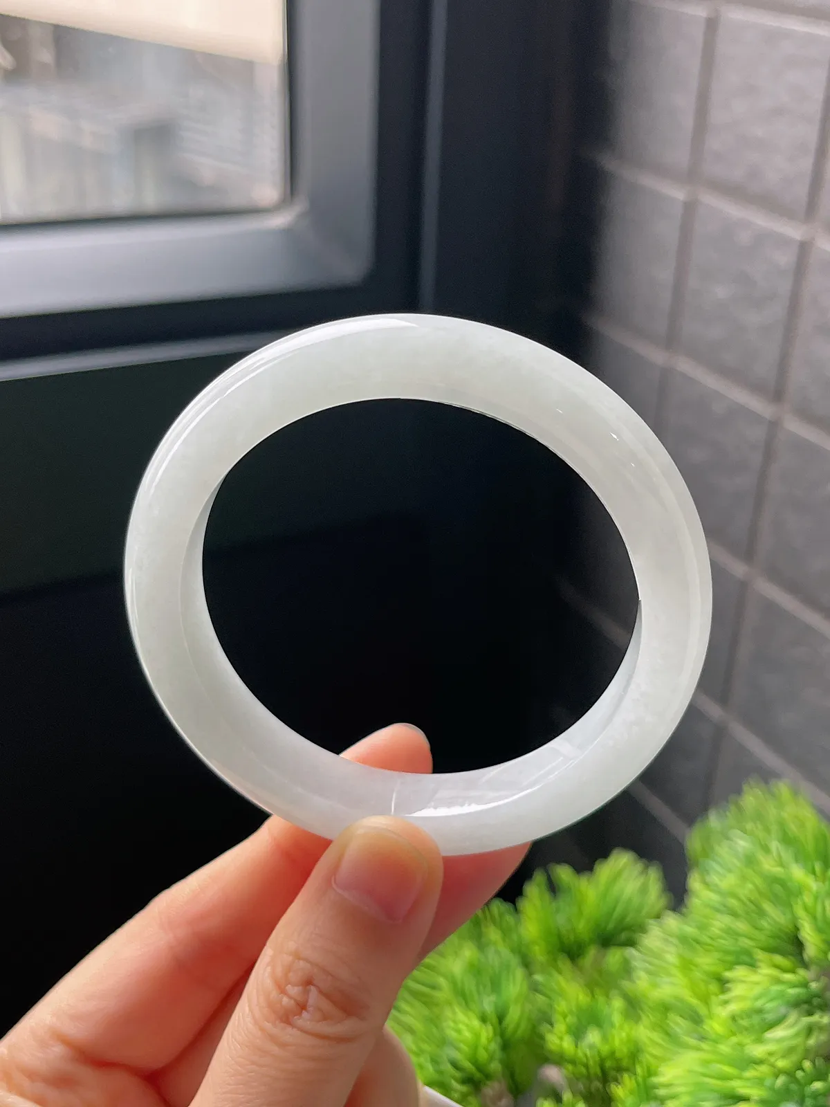 正圈54.8圈口，翡翠冰糯种白色手镯