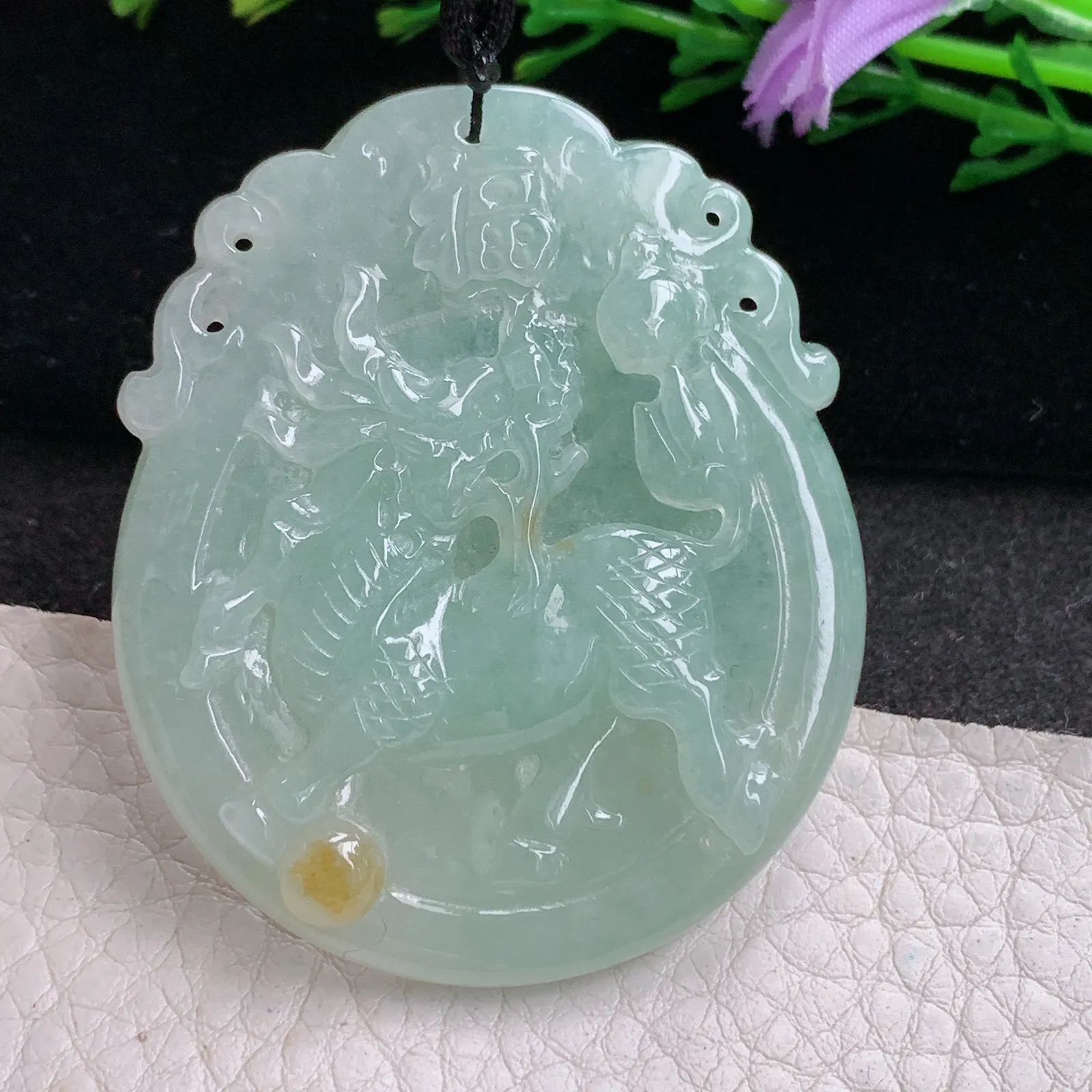 f8自然光51.8*43.6*6天然缅甸翡翠A货双彩瑞兽麒麟 玉麒麟玉吊坠