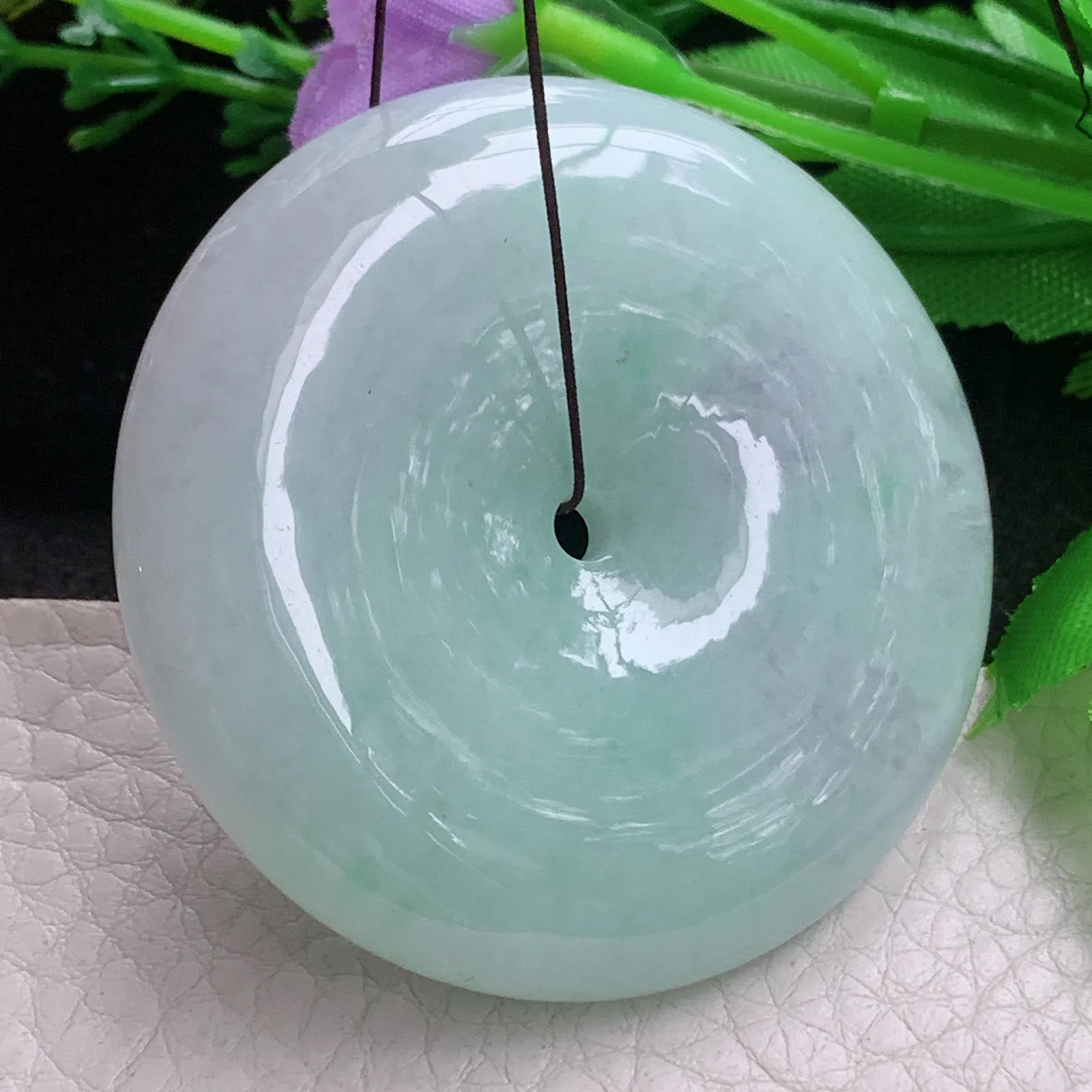 zen自然光51*10.5天然缅甸翡翠A货清新春带彩大平安扣玉吊坠