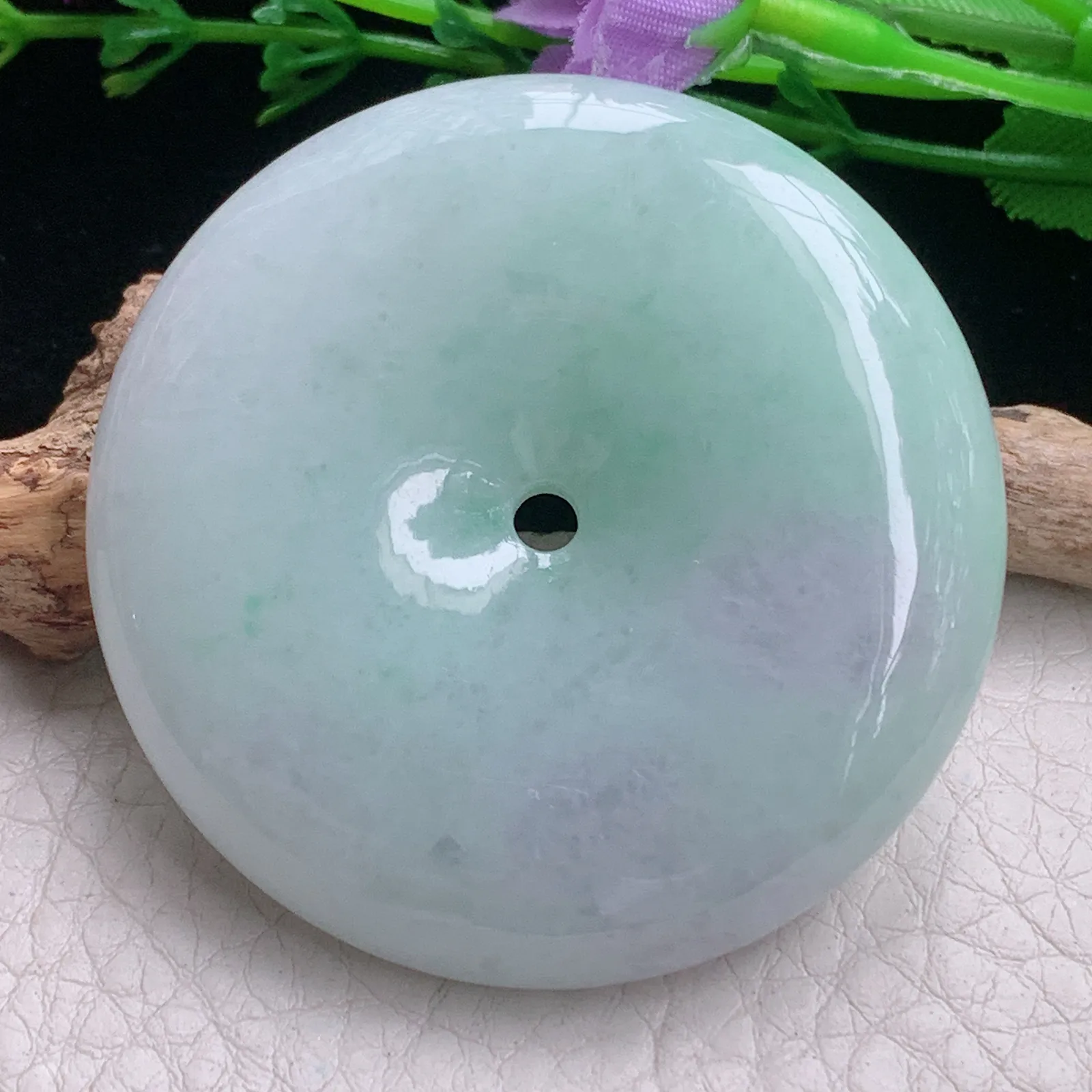 zen自然光51*10.5天然缅甸翡翠A货清新春带彩大平安扣玉吊坠