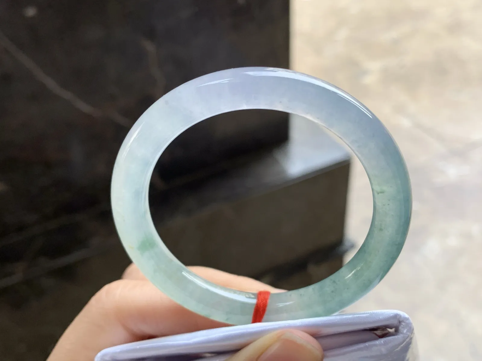 50.5-8.3

冰蓝圆条手镯^_^冰透 清新