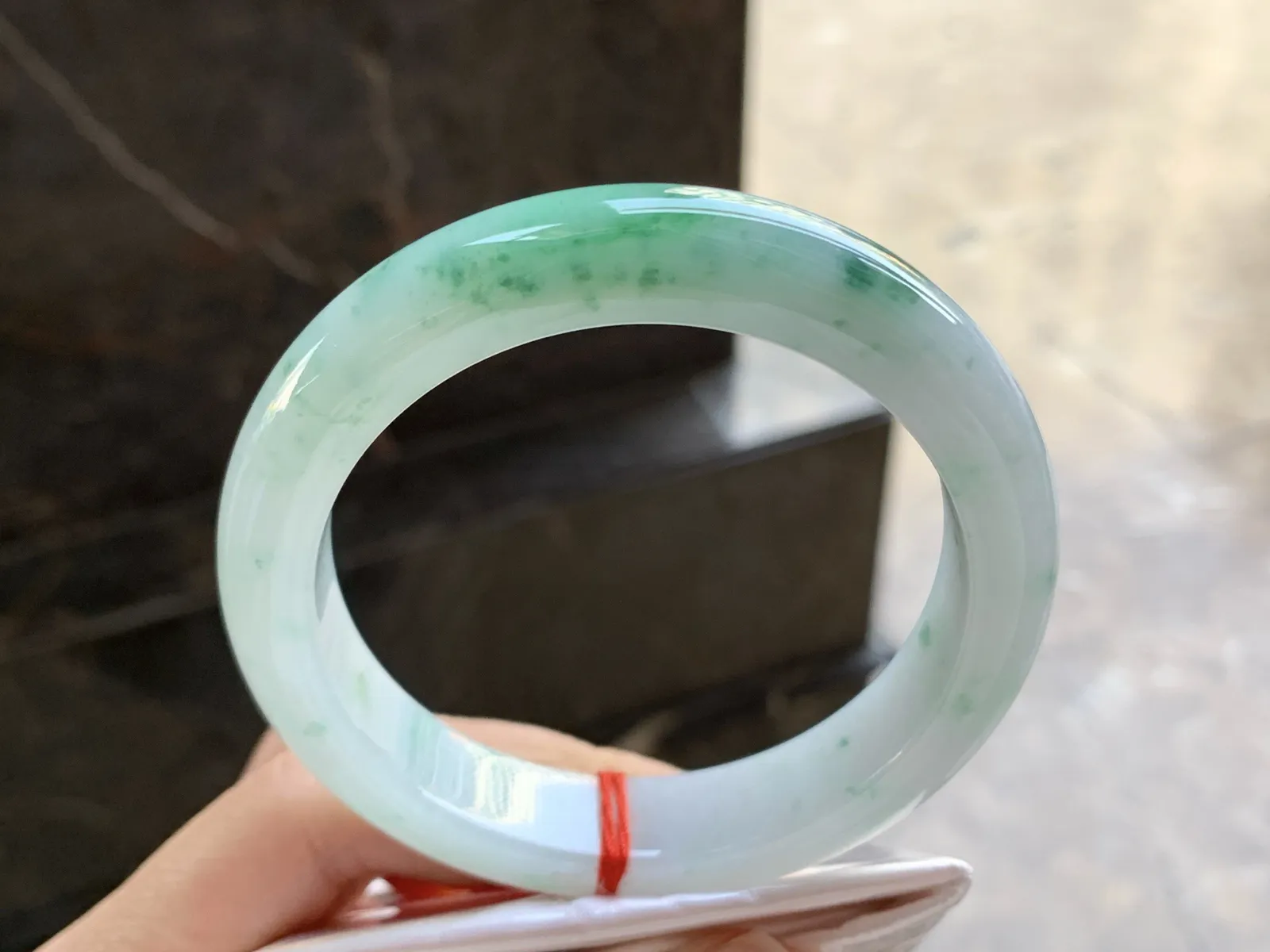 58.5-12.8-9.4

飘绿手镯^_^清新