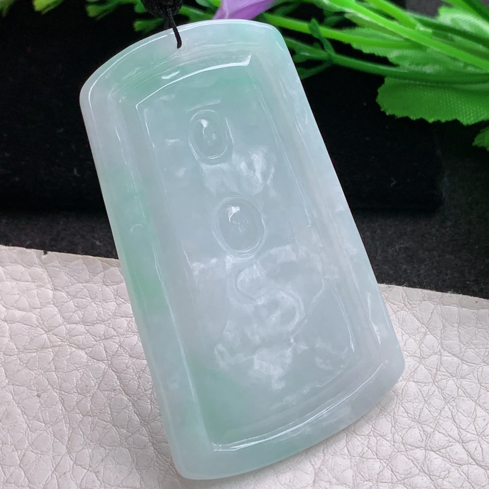 f8自然光62.2*38*6.2天然缅甸翡翠A货清新阿弥陀佛 御龙佛祖玉吊坠