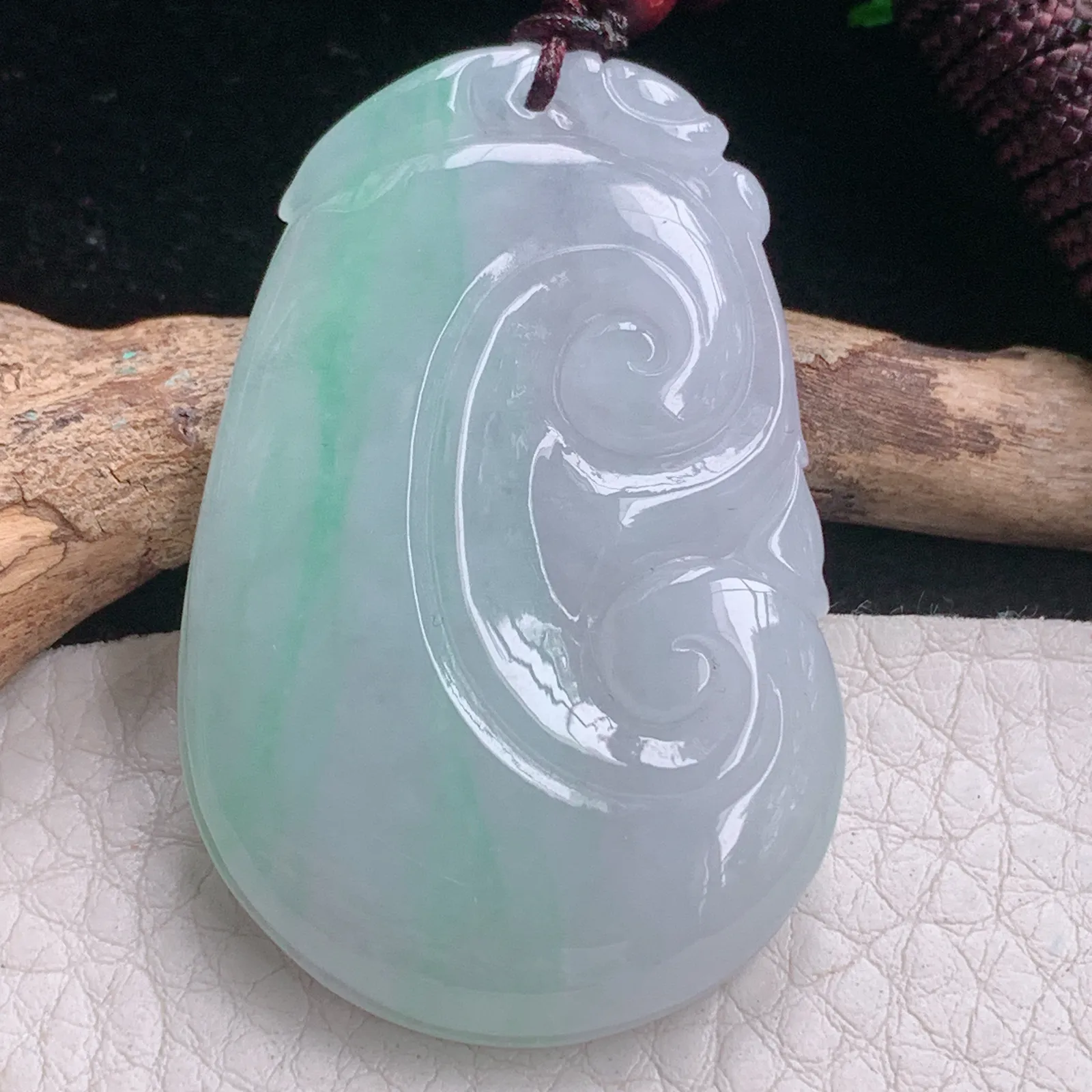 zen自然光47.2*31*6.2天然缅甸翡翠A货春带彩如意 玉如意玉吊坠