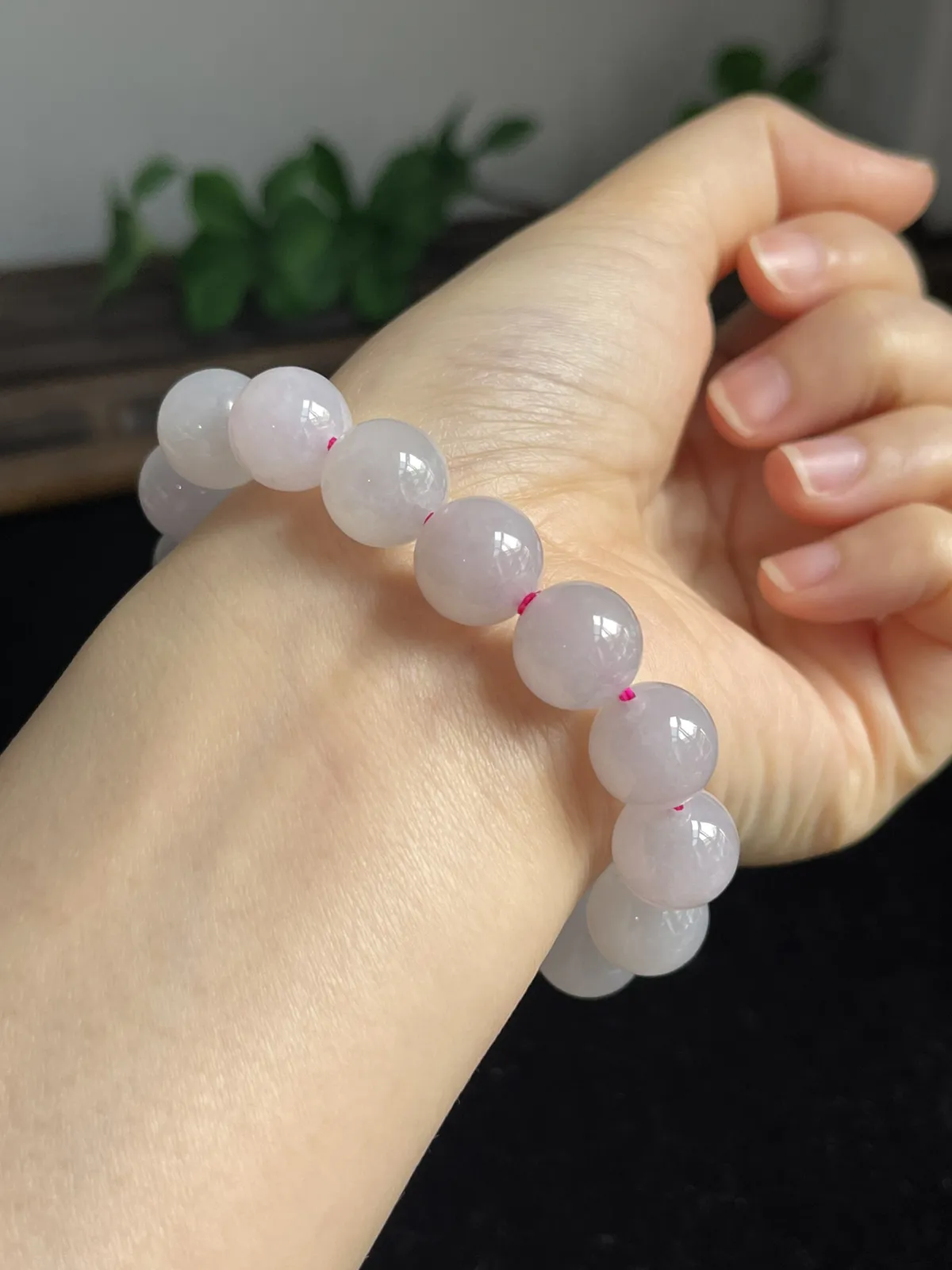 翡翠手链，绳子对颜色有影响