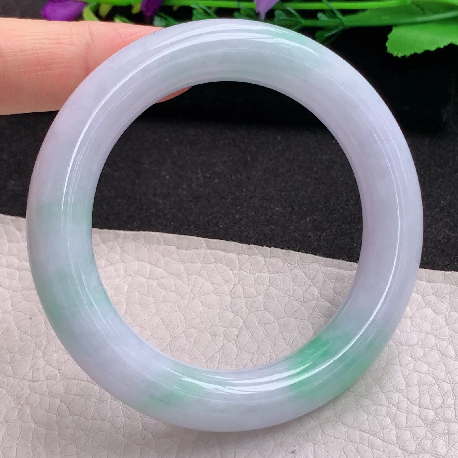 ll梦幻款54*11.8*11.3美人镯 天然缅甸翡翠A货春带彩水润圆条玉手环