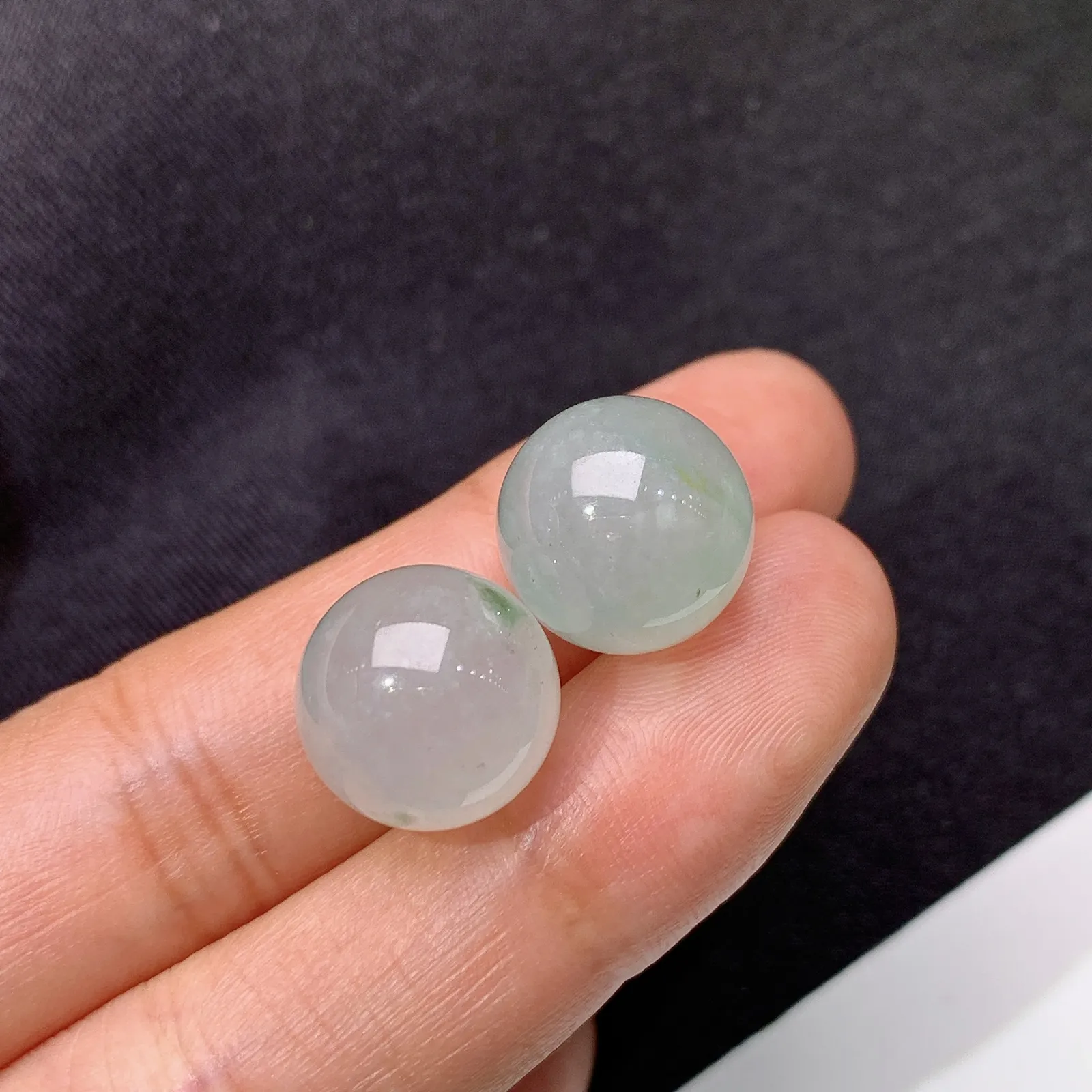 冰飘花圆珠一对，镶嵌佳品，冰润细腻，种水足，001 直径12.5