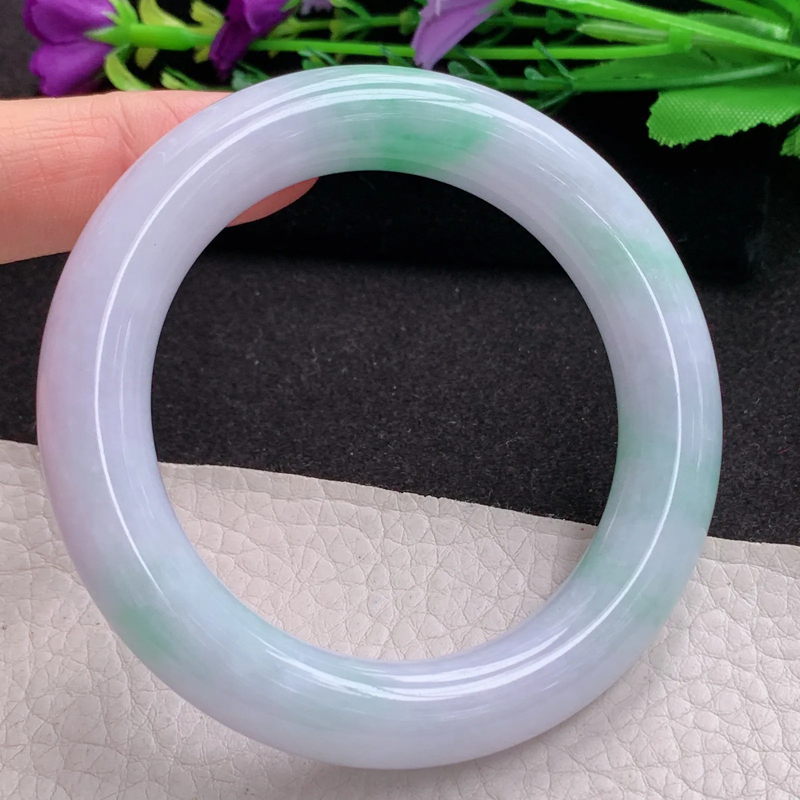 ll梦幻款54*11.8*11.3美人镯 天然缅甸翡翠A货春带彩水润圆条玉手环