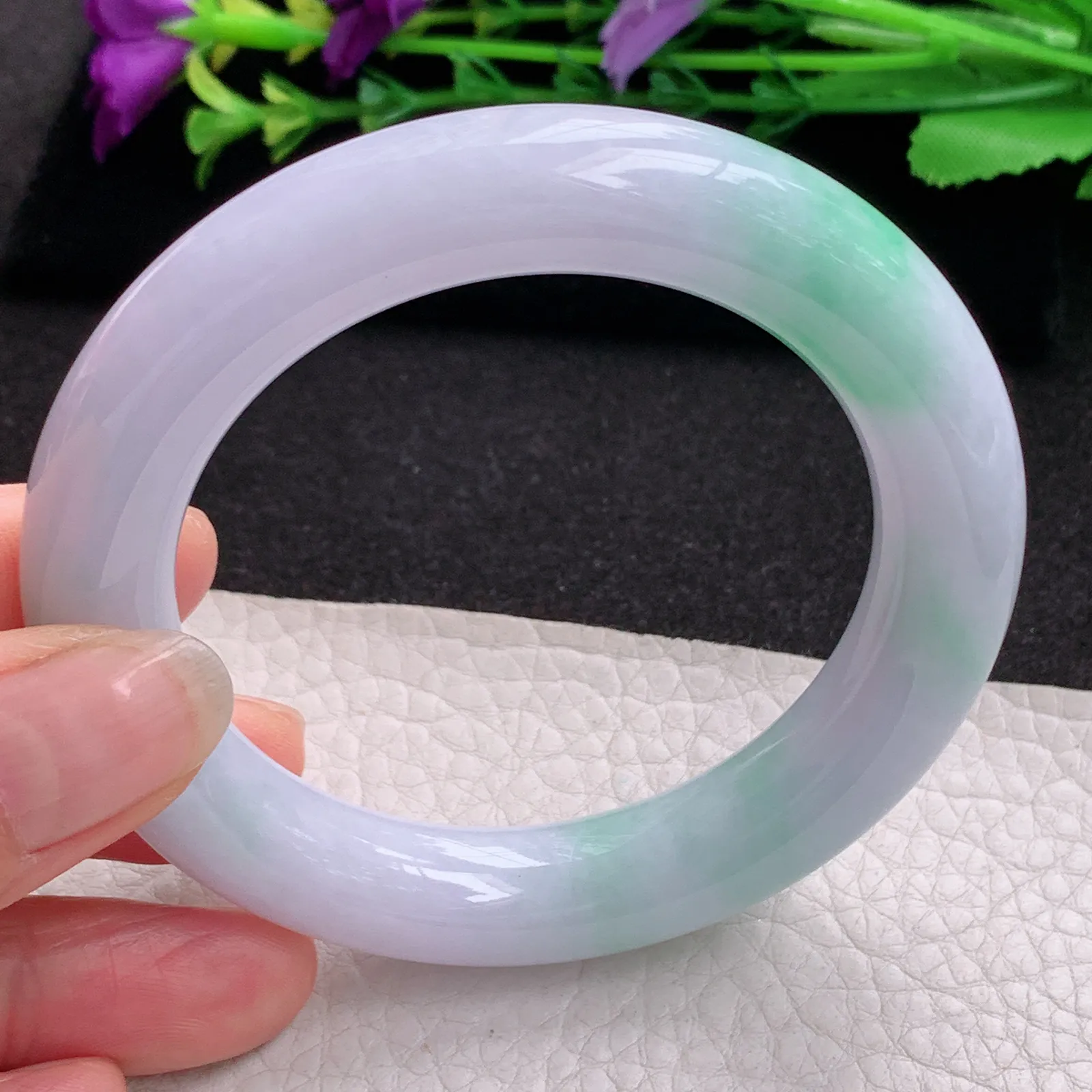 ll梦幻款54*11.8*11.3美人镯 天然缅甸翡翠A货春带彩水润圆条玉手环