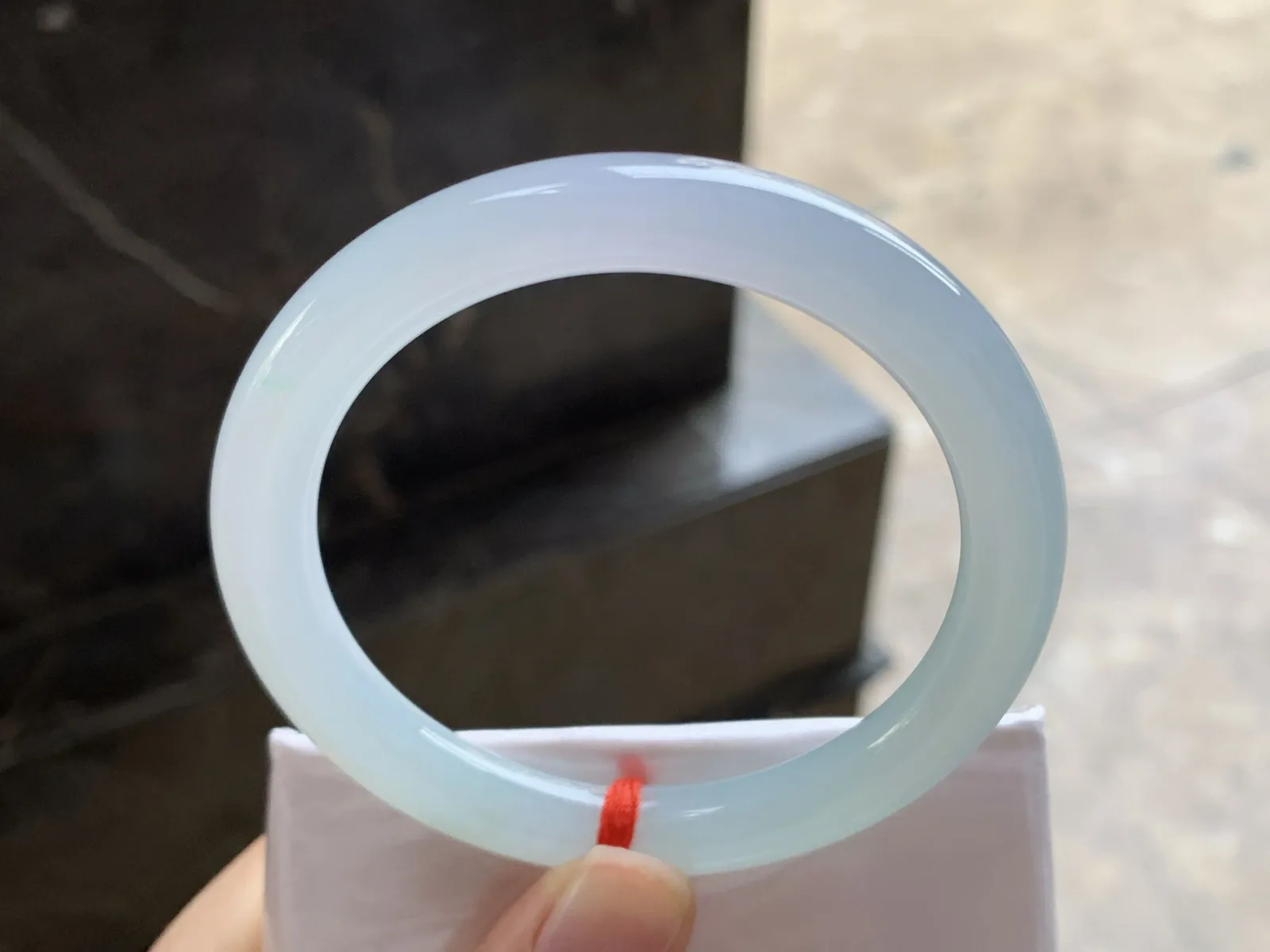 53.5-8.4

圆条手镯^_^清新 水润