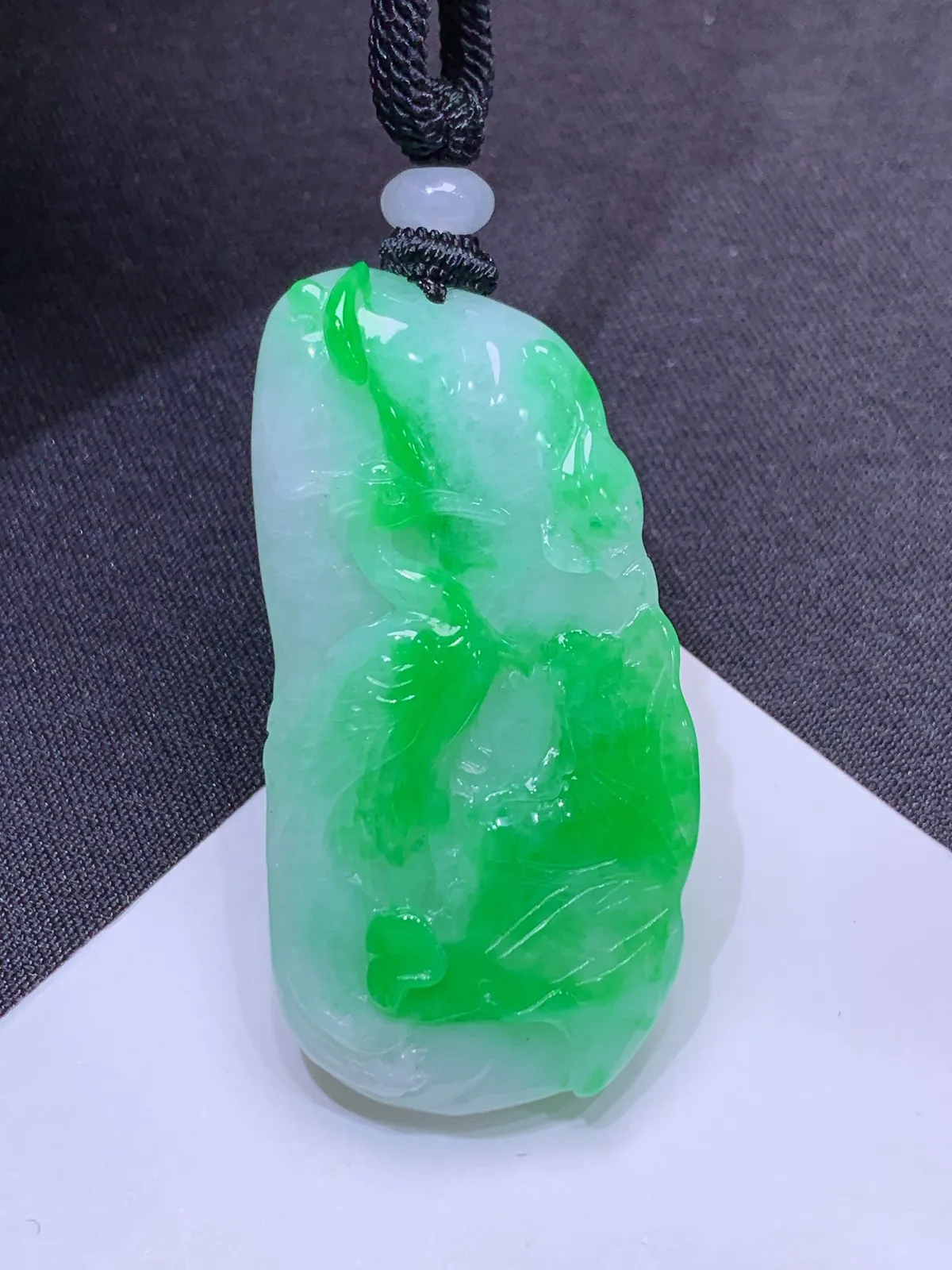 冰飘绿松鹤延年，厚装种老，冰润色阳，种水足，Xc 尺寸48.5*24.5*8.3