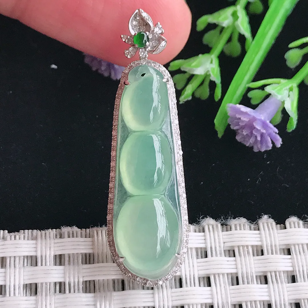 实拍A货翡翠39/11.5/8老坑18k金镶嵌冰种冰晴绿福豆吊坠翡翠四季豆挂件