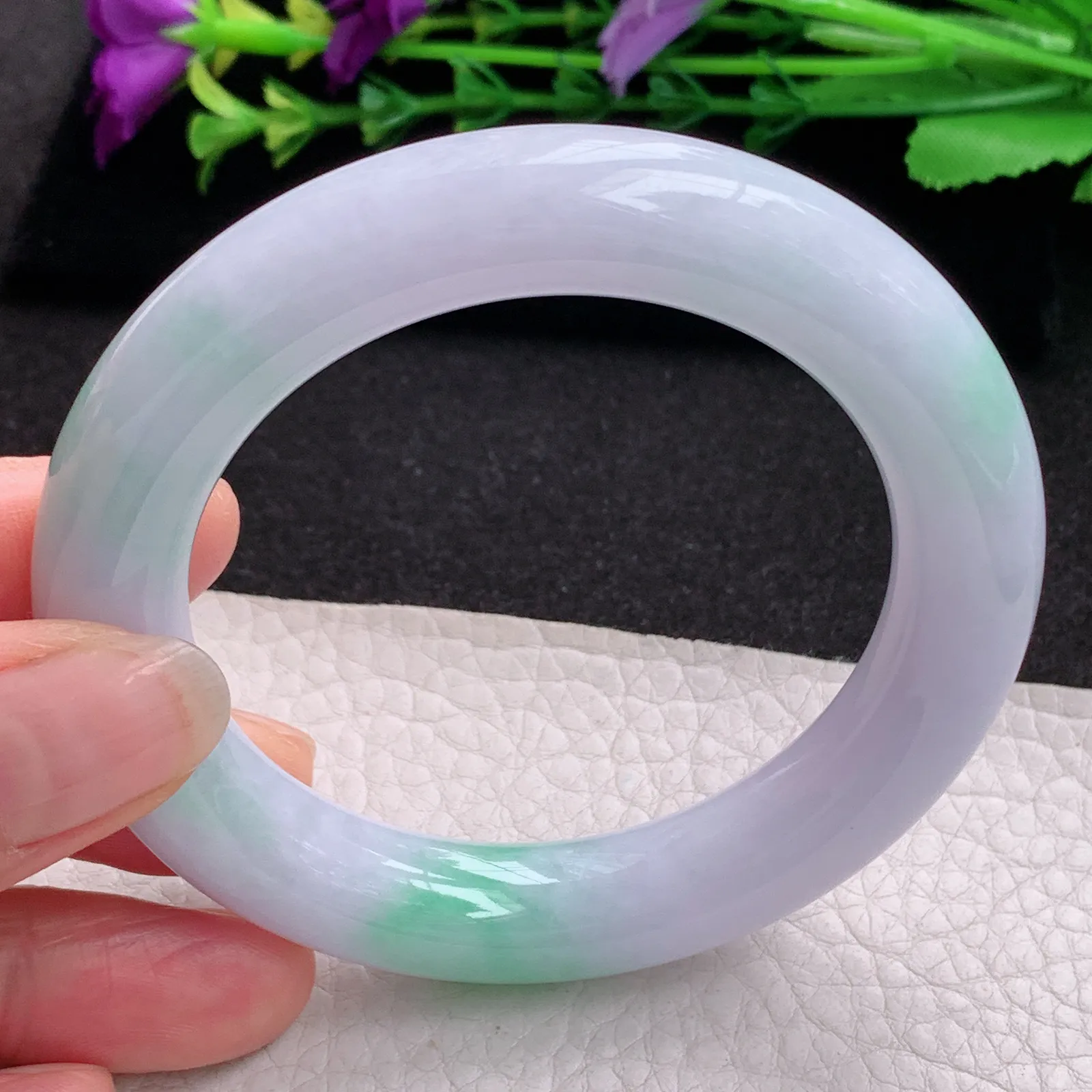 ll梦幻款54*11.8*11.3美人镯 天然缅甸翡翠A货春带彩水润圆条玉手环