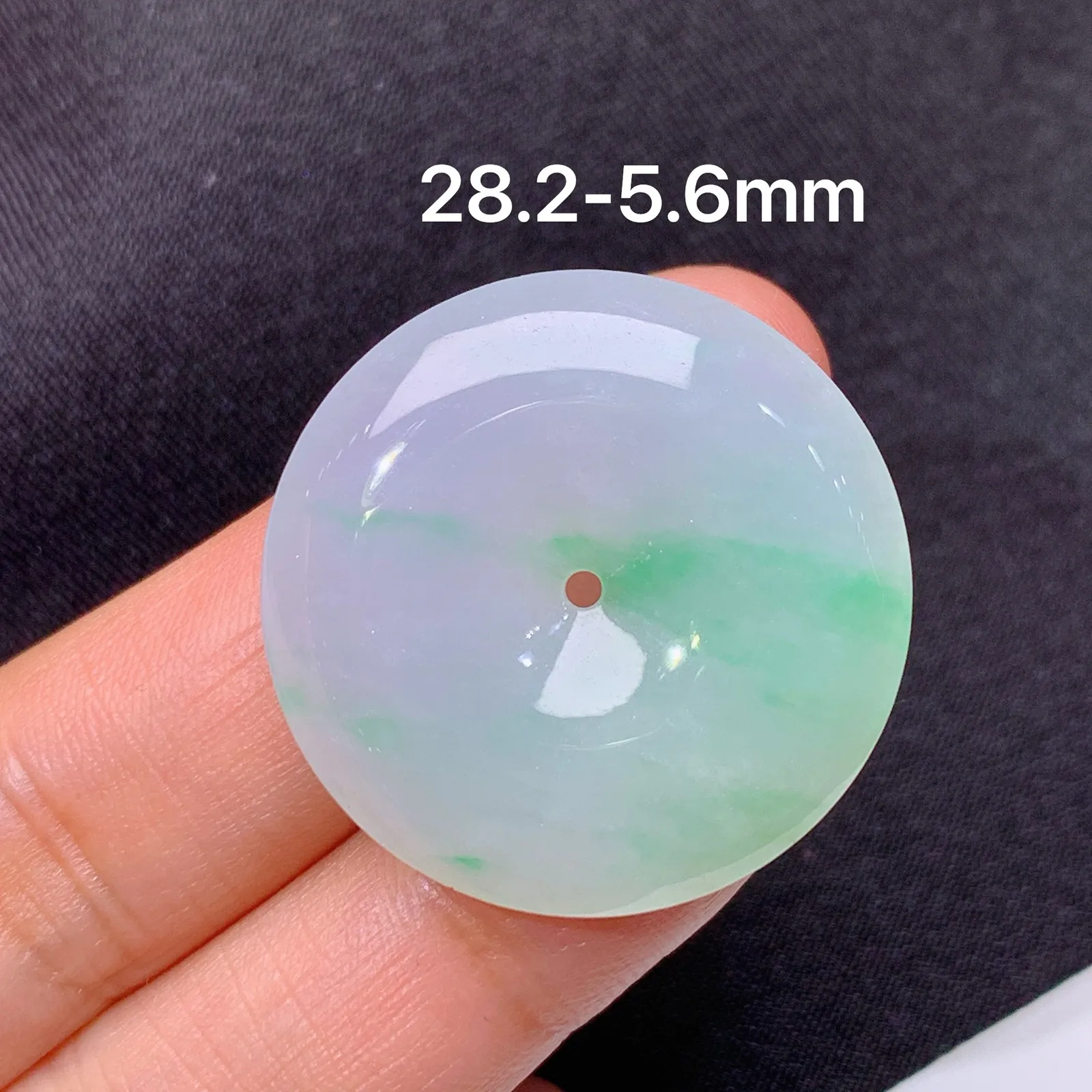 冰飘绿平安扣，冰冰润润，玉质细腻，种水足，001 尺寸28.2*5.6