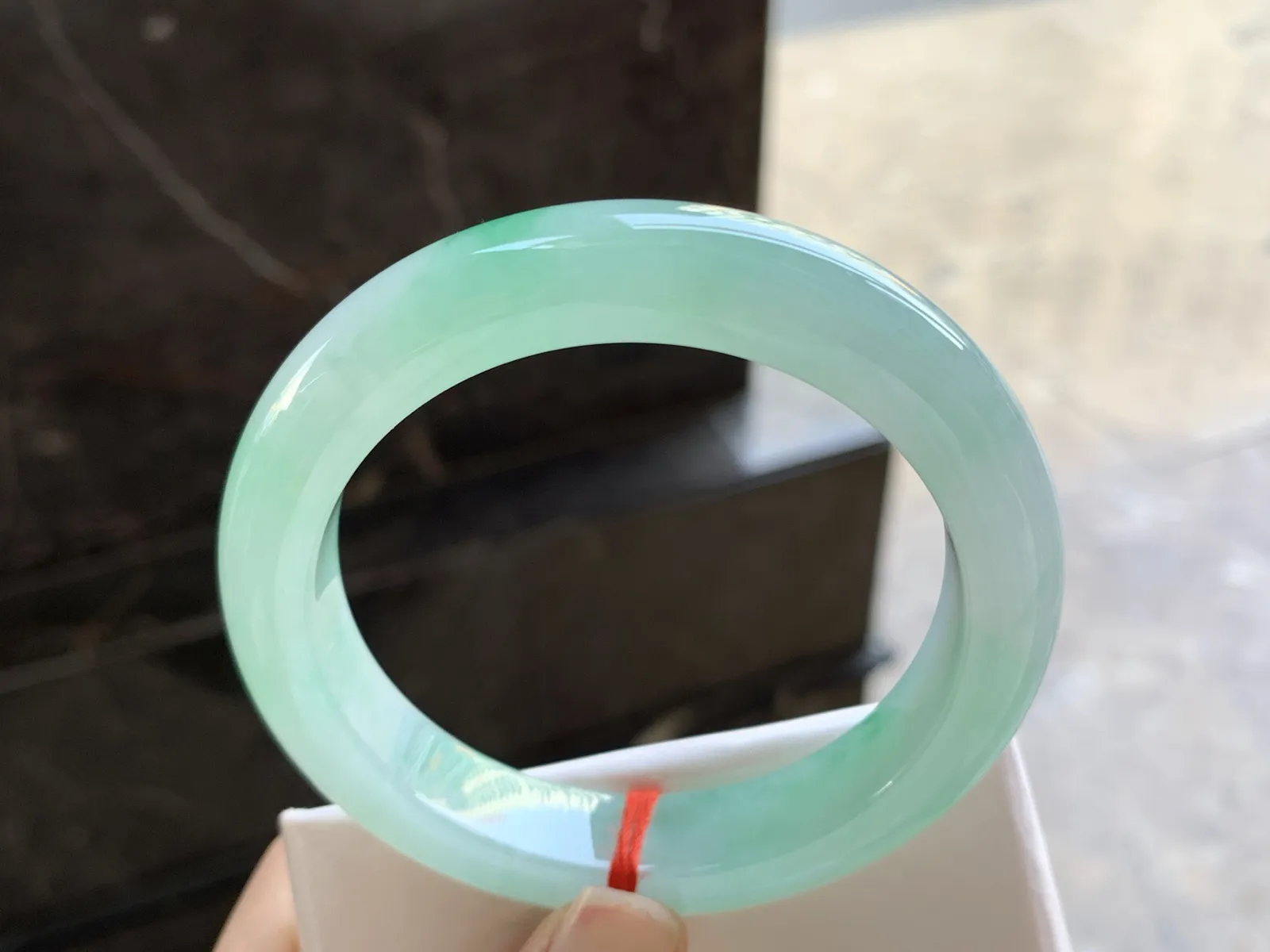 56.5-12-9.5

晴绿手镯^_^颜色好看