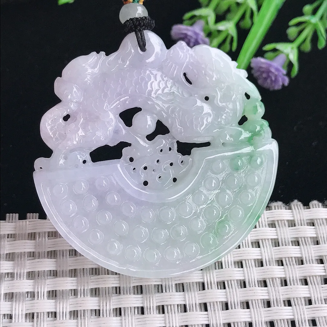 实拍A货翡翠48/5.8老坑秀气温润飘花仿古龙牌吊坠翡翠挂件