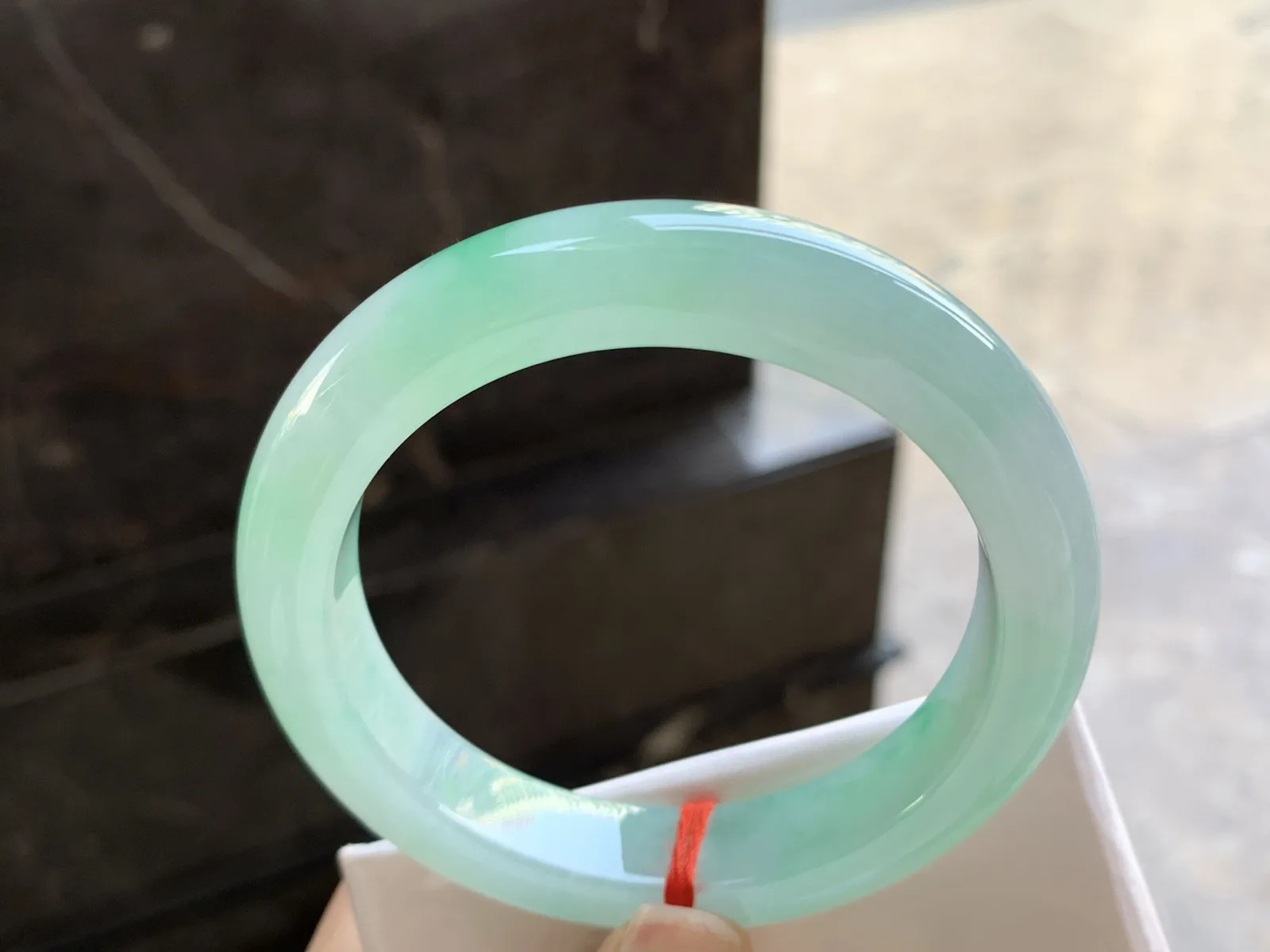 56.5-12-9.5

晴绿手镯^_^颜色好看