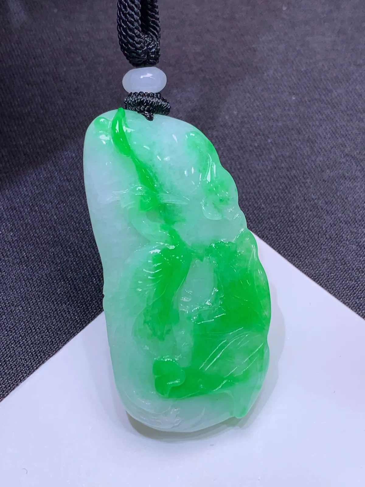 冰飘绿松鹤延年，厚装种老，冰润色阳，种水足，Xc 尺寸48.5*24.5*8.3