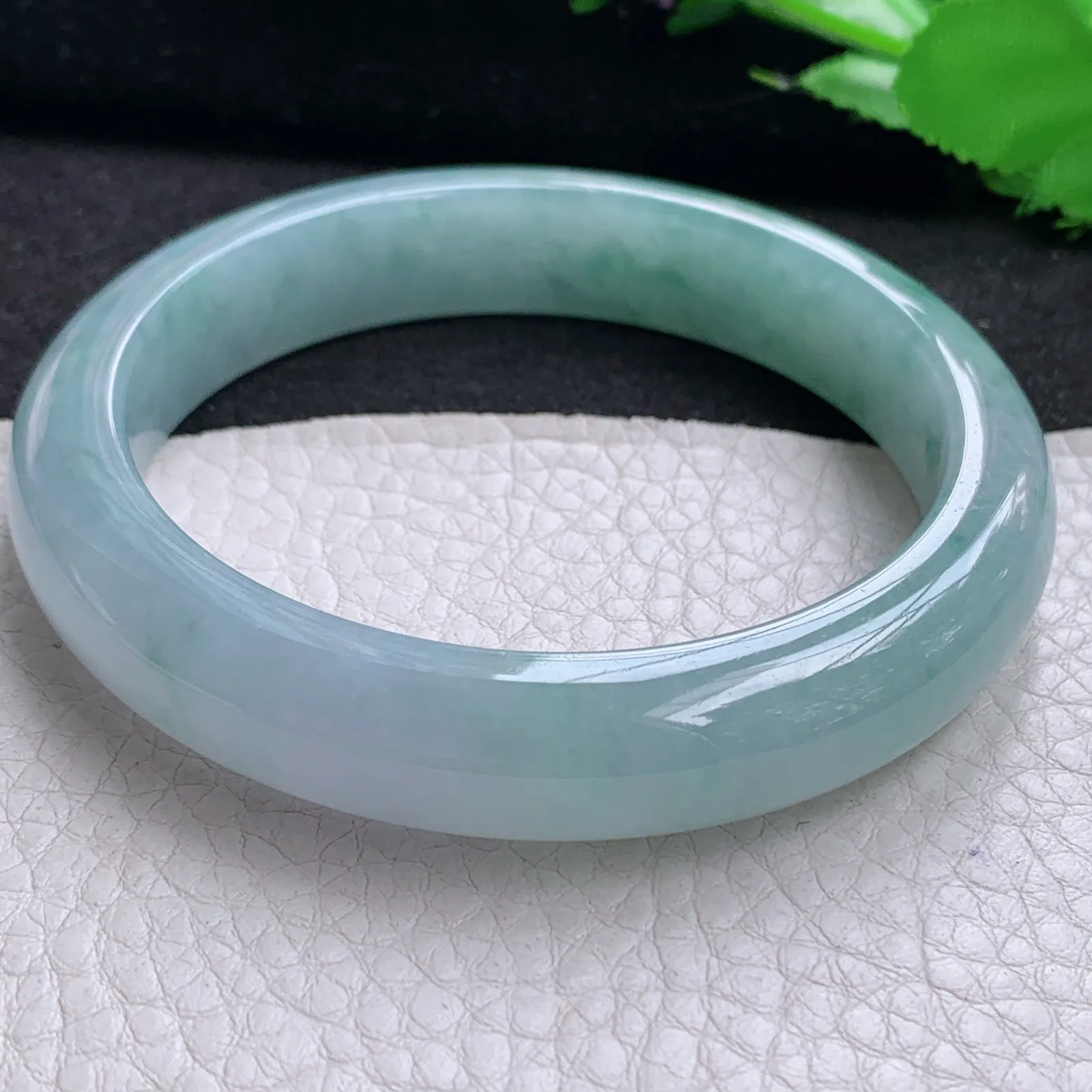 nr大圈口飘逸款60*12.8*8.8平安镯 天然缅甸翡翠A货冰润飘花宽边玉手环