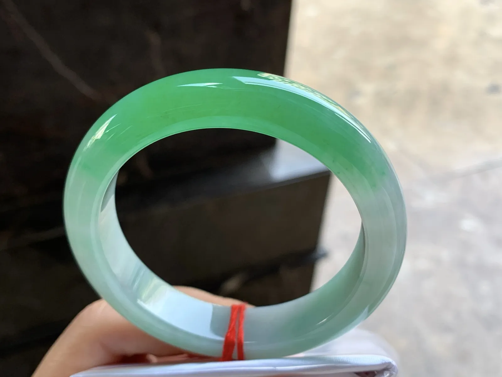 57-12.8-9.5

阳绿色手镯^_^颜色好看 鲜艳细腻