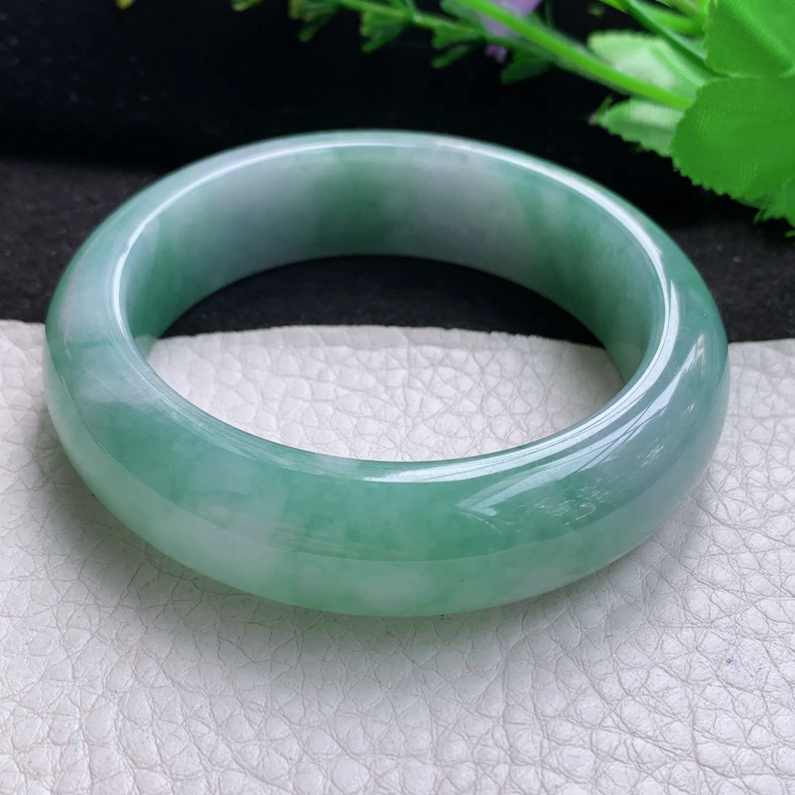 mq清新款55.3*16.2*9轮胎镯 天然缅甸翡翠A货细润厚装宽边玉手环