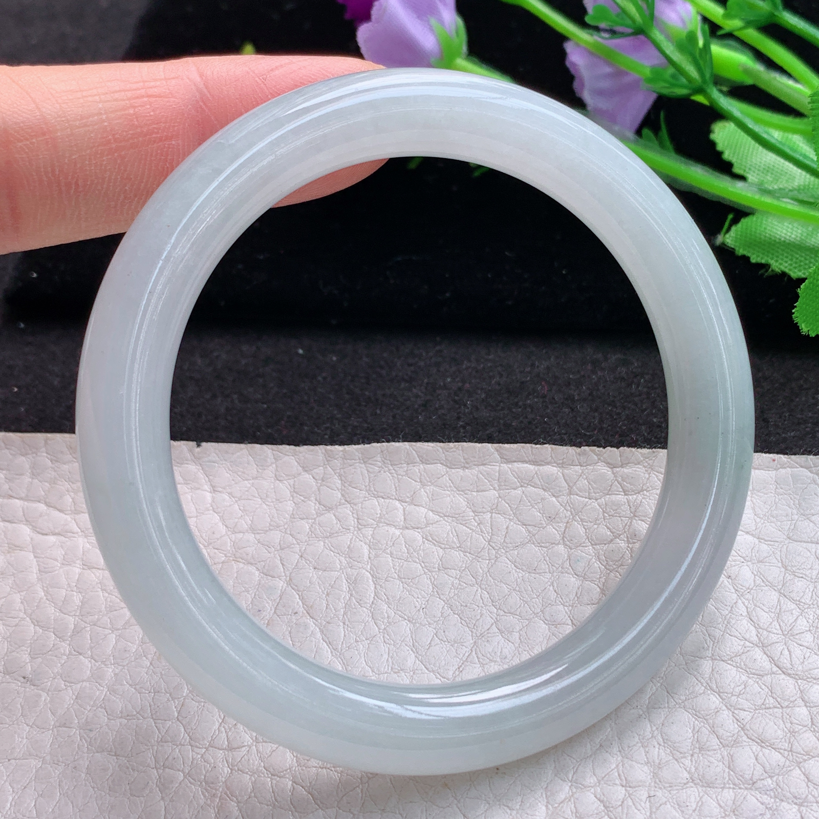 n纯美款54*8.8叮当镯 天然缅甸翡翠A货细润清爽圆条美人镯