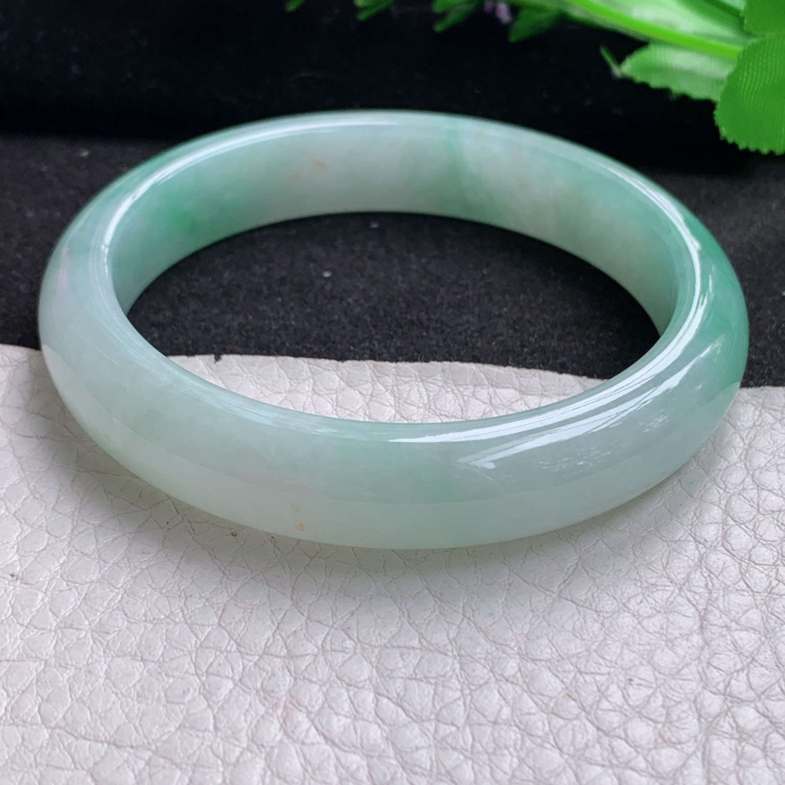 xx清新年轻款57.5*12*7.8平安镯 天然缅甸翡翠A货细润飘绿宽边玉手环