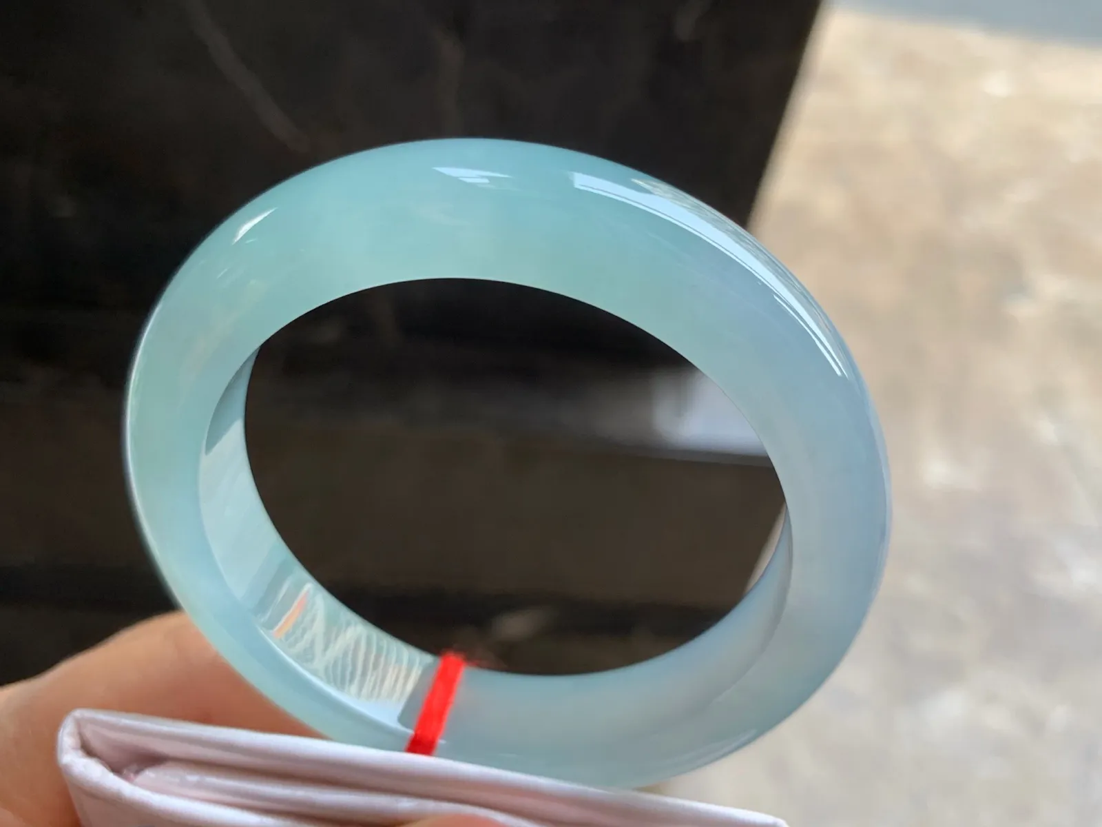 54.5-12.5-9mm
冰种天空蓝手镯 水润光泽 清新